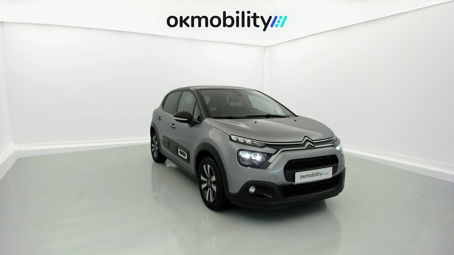 citroen c3 shine 1.5 BLUEHDI 100 2023 gris acero / negro 3