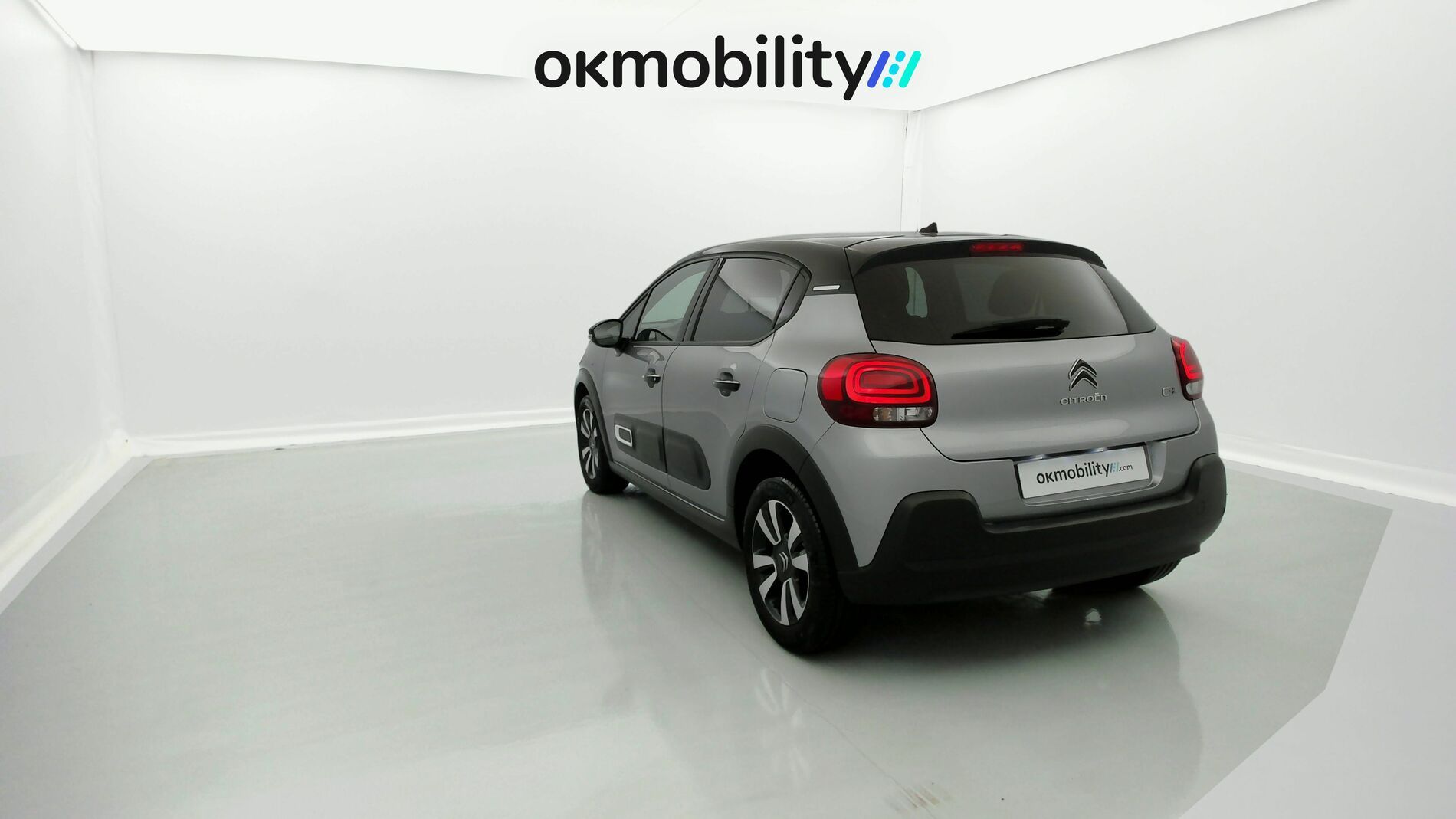 citroen c3 shine 1.5 BLUEHDI 100 2023 gris acero / negro 10