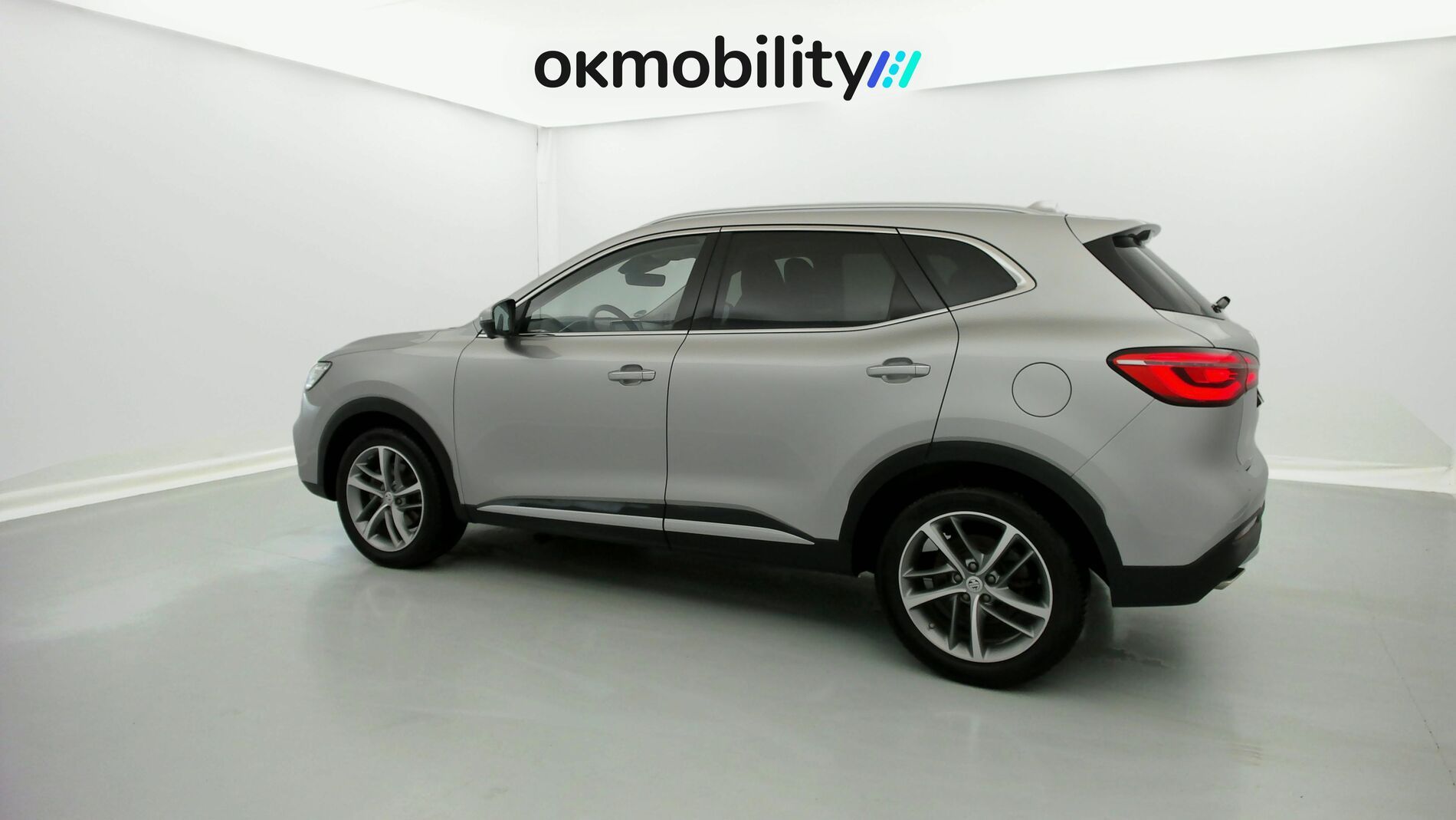 mg hs luxury 1.5 T-GDI 162 AT 2023 medal silver - ssa 8