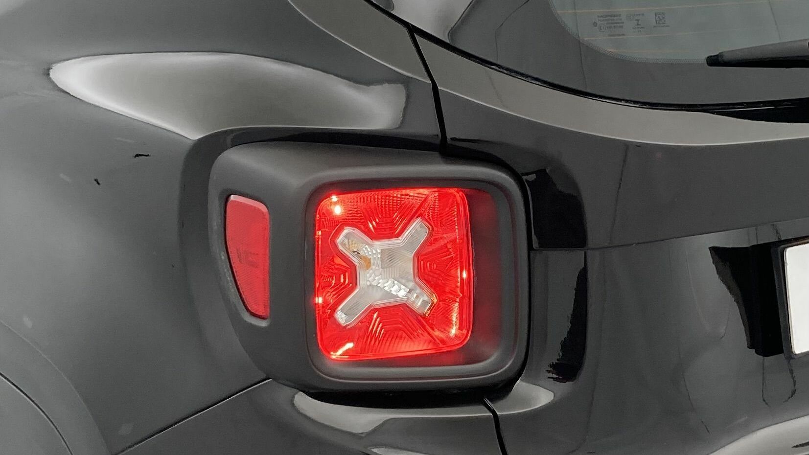 jeep renegade night eagle 1.0 TURBO 120 2022 solid black 30