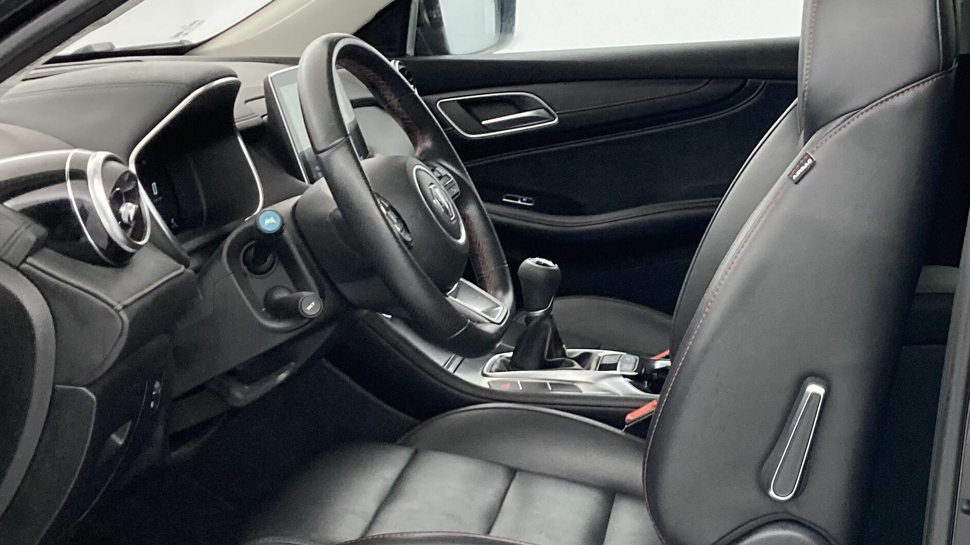 mg hs comfort 1.5 T-GDI 162 2023 pebble black - pbc 14