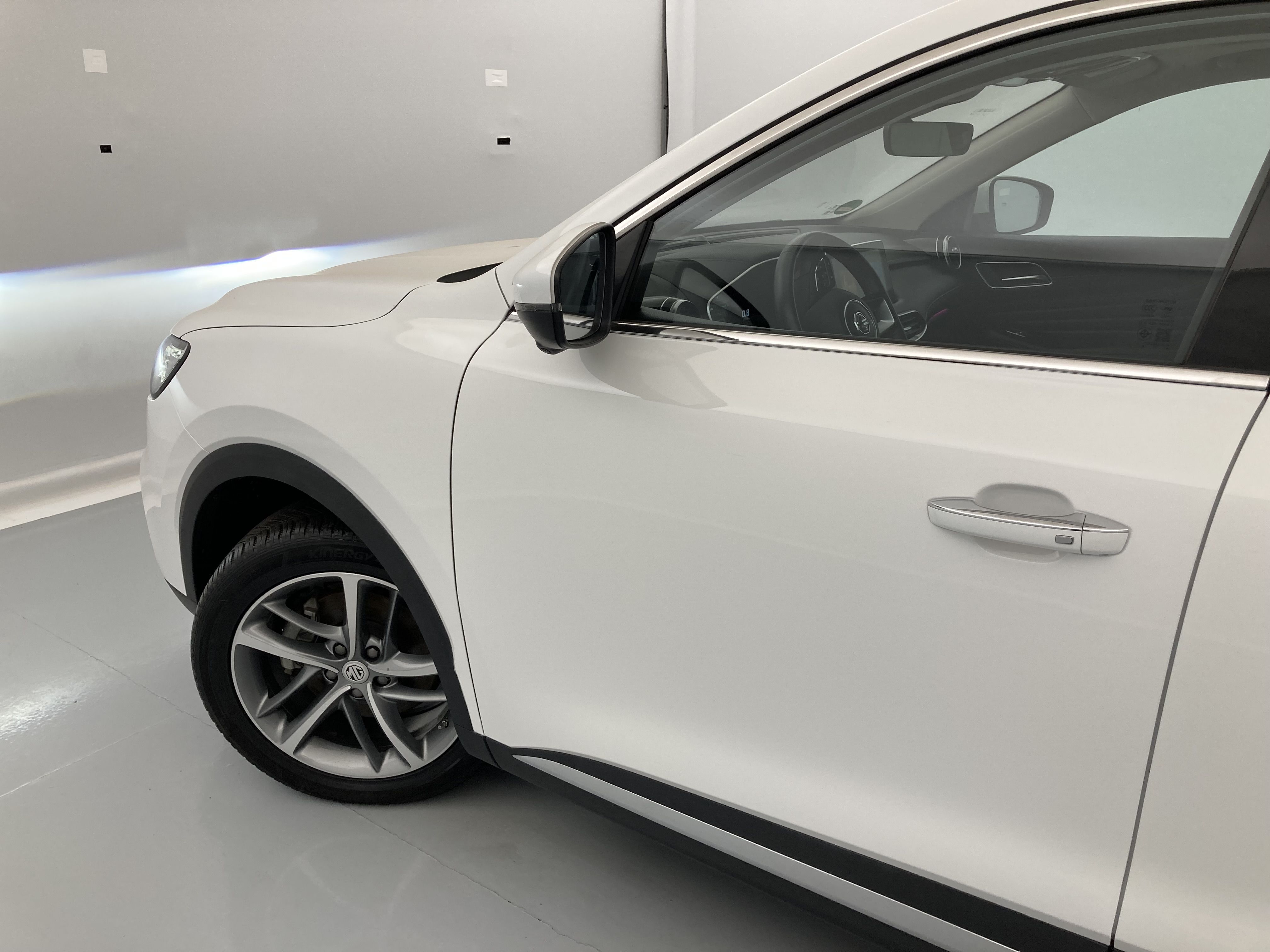 mg hs luxury 1.5 T-GDI 162 AT 2023 dover white - wsb 31