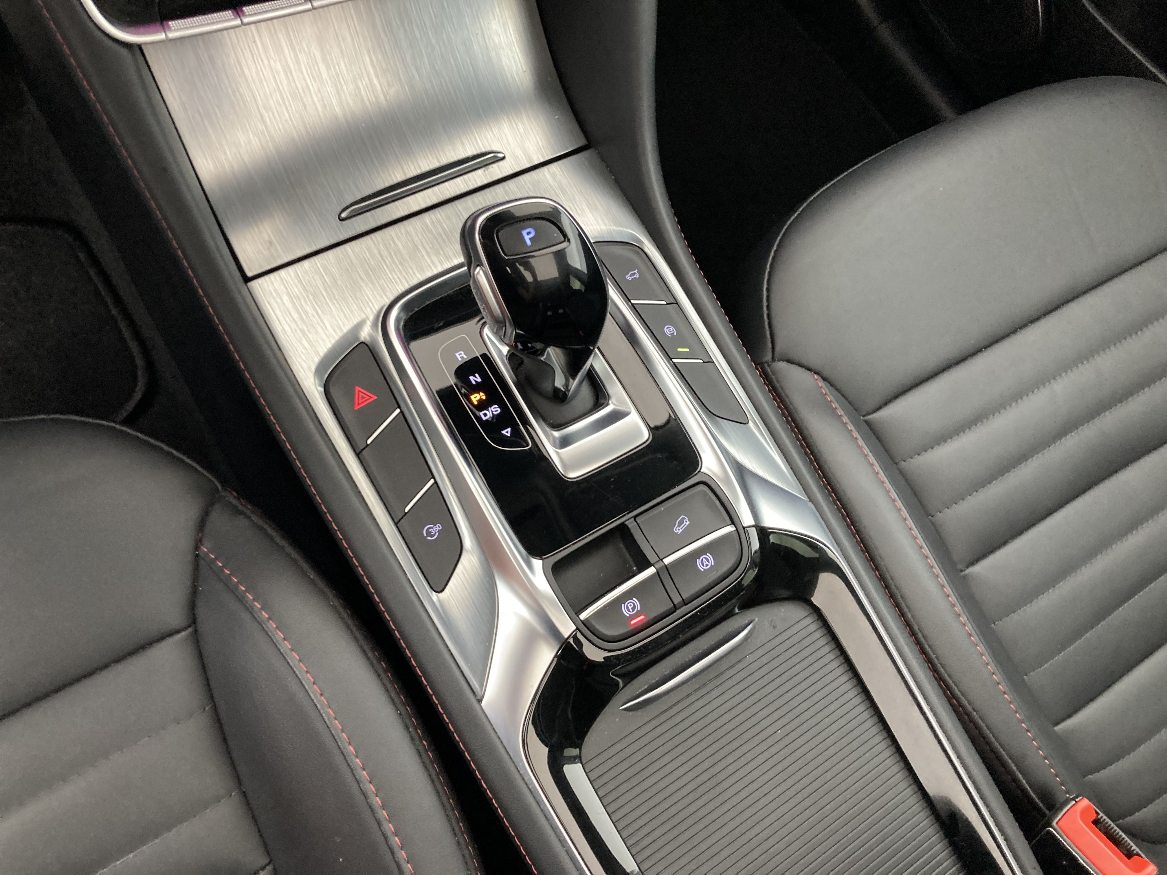 mg hs luxury 1.5 T-GDI 162 AT 2023 dover white - wsb 13