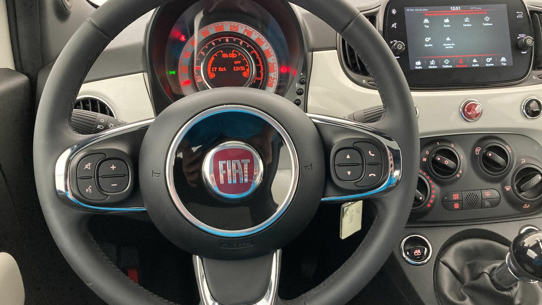 fiat 500 dolcevita 1.0 HYBRID 70 MHEV 2022 white alloy 17