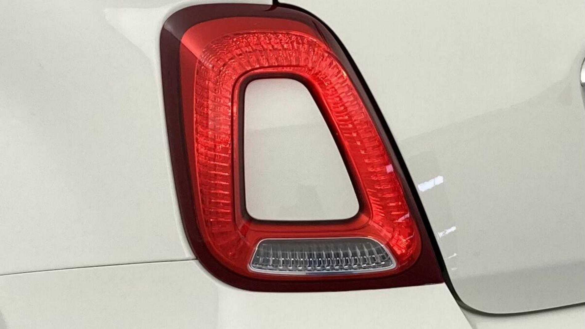 fiat 500 dolcevita 1.0 HYBRID 70 MHEV 2022 white alloy 28
