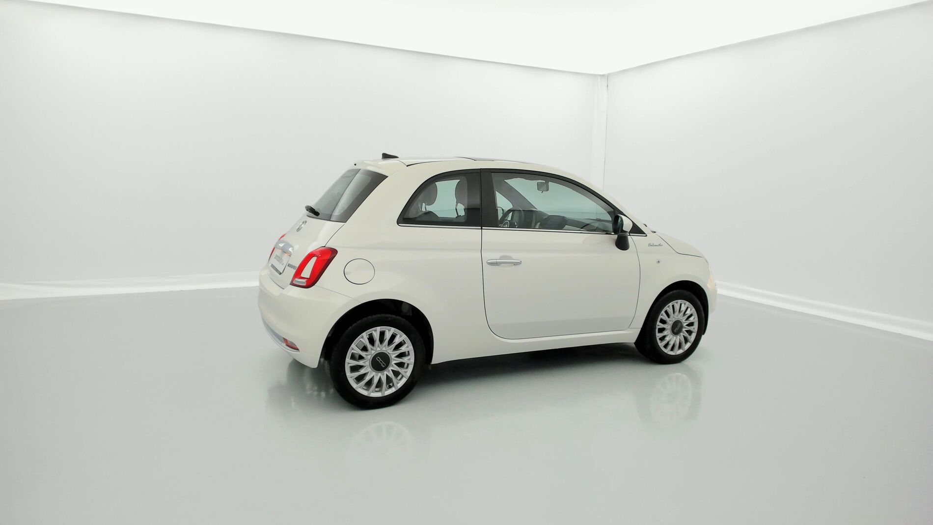 fiat 500 dolcevita 1.0 HYBRID 70 MHEV 2022 white alloy 12