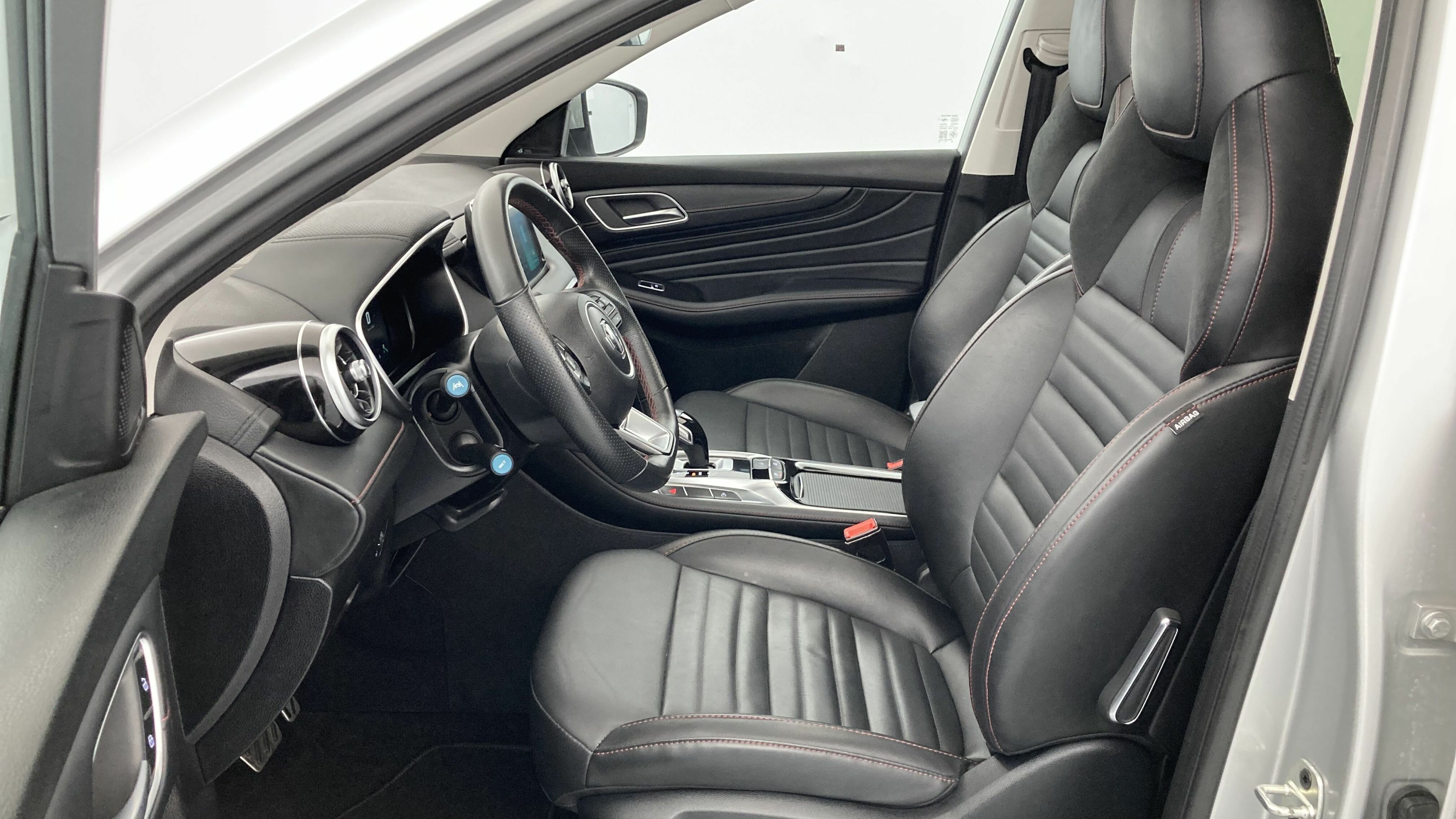 mg hs luxury 1.5 T-GDI 162 AT 2023 medal silver - ssa 14