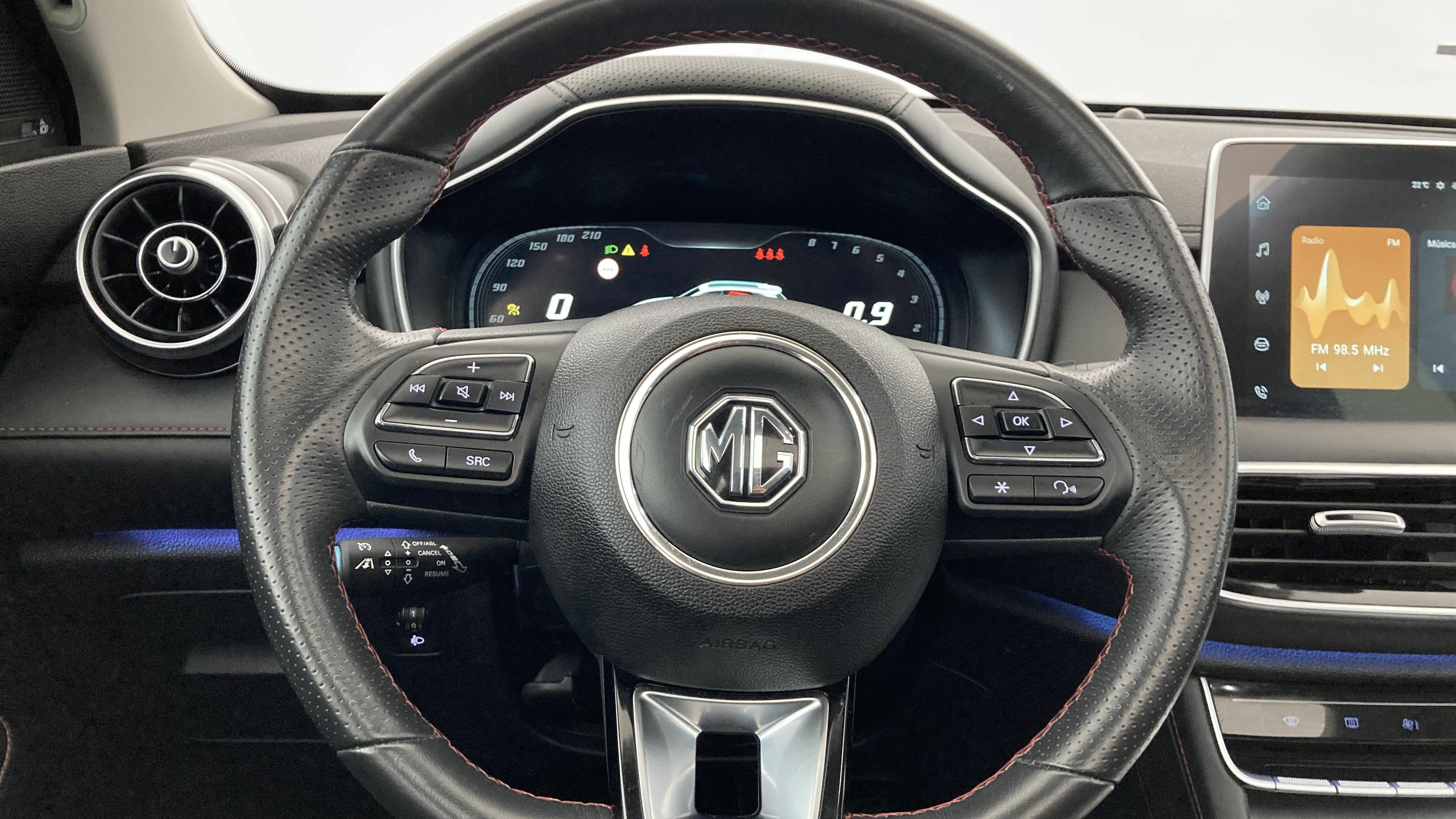 mg hs luxury 1.5 T-GDI 162 AT 2023 medal silver - ssa 17