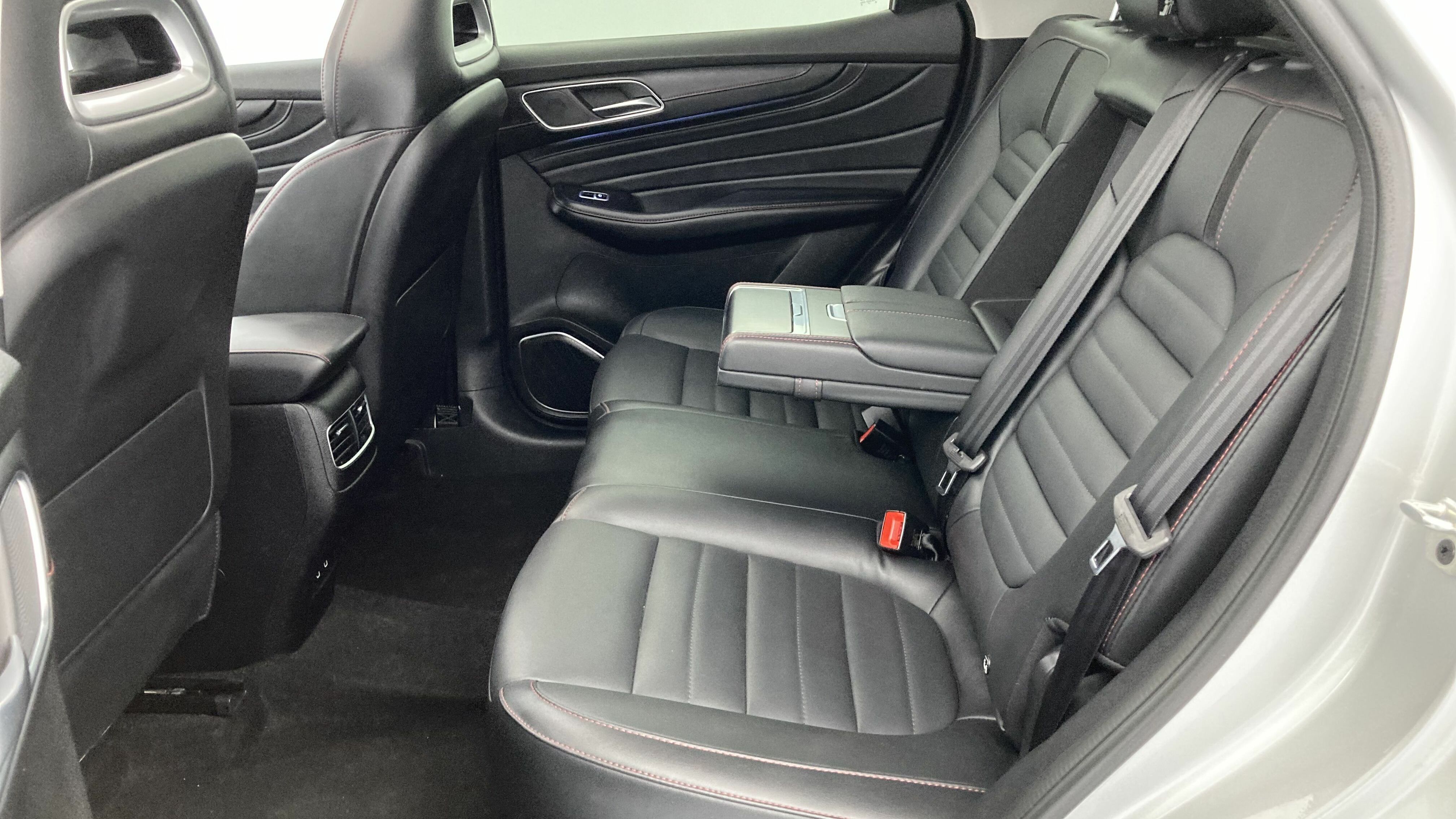 mg hs luxury 1.5 T-GDI 162 AT 2023 medal silver - ssa 21