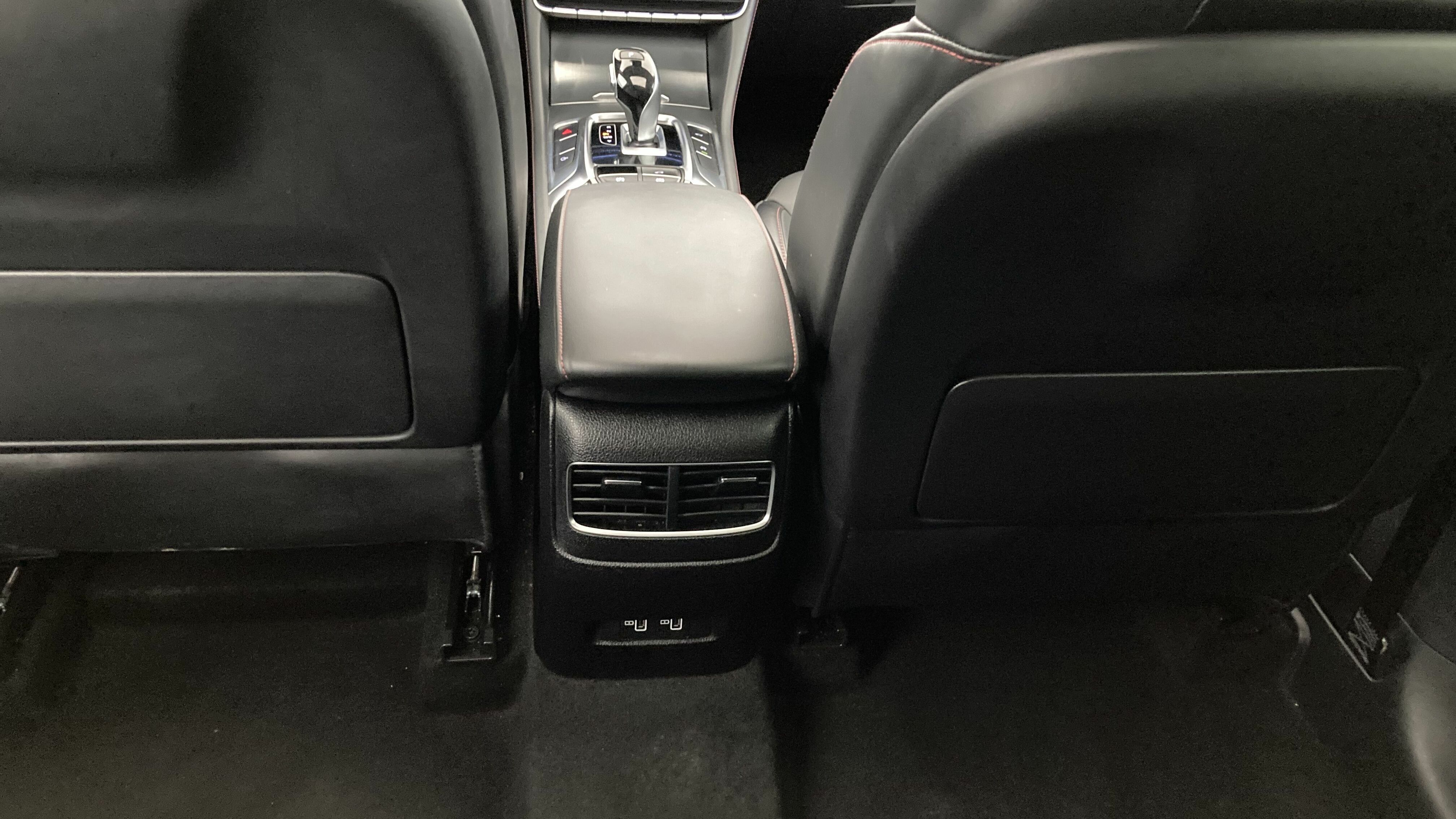 mg hs luxury 1.5 T-GDI 162 AT 2023 medal silver - ssa 22