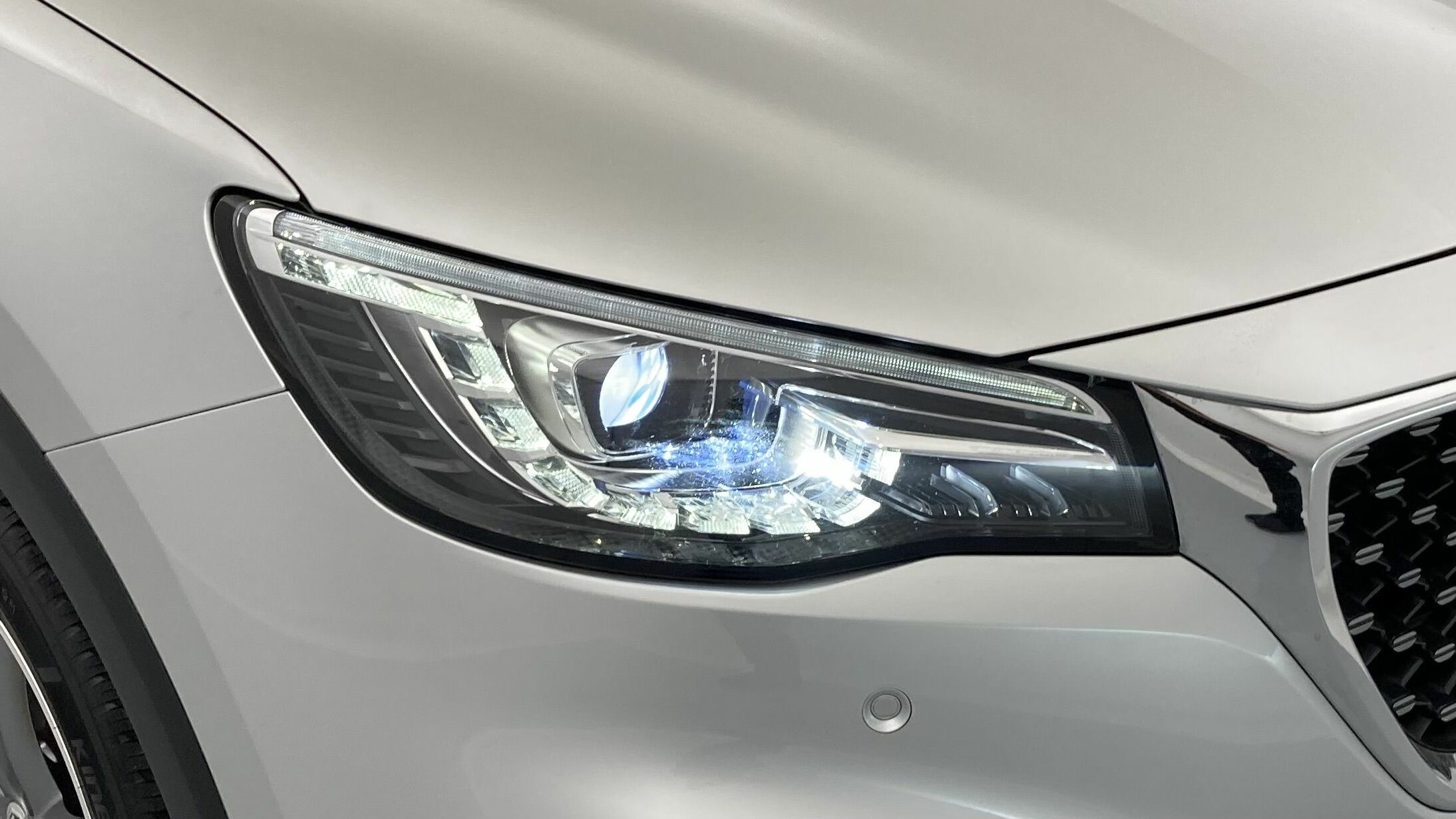 mg hs luxury 1.5 T-GDI 162 AT 2023 medal silver - ssa 29