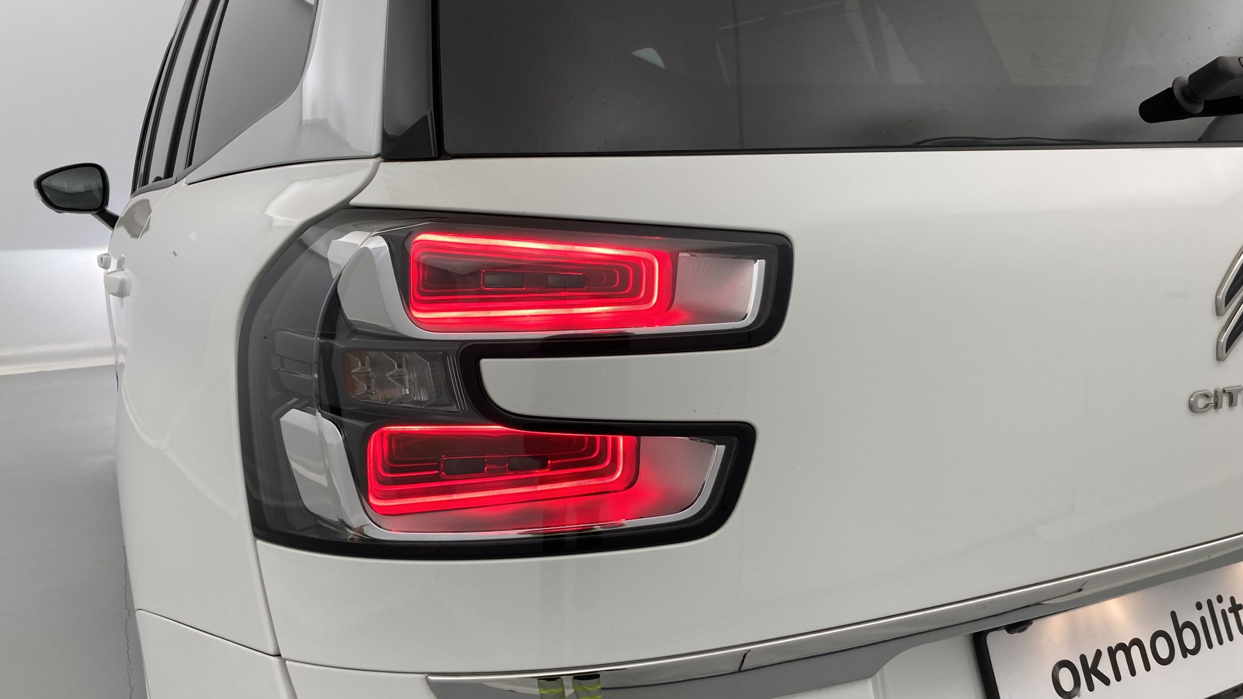 citroen c4 grand spacetourer shine pack 1.2 PURETECH 130 2021 polar-weiß 25