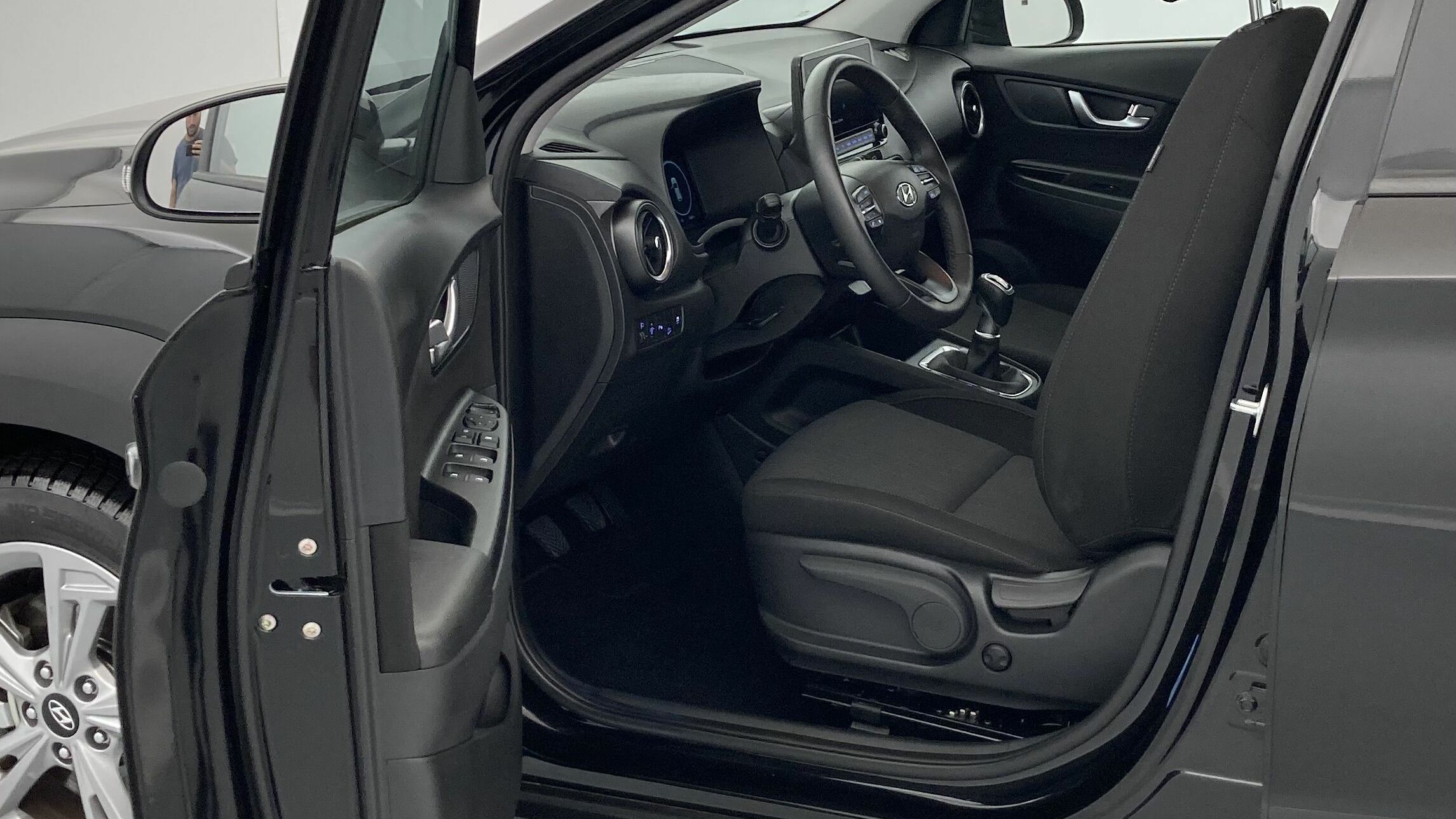 hyundai kona trend 1.0 T-GDI 120 2022 phantom black 13