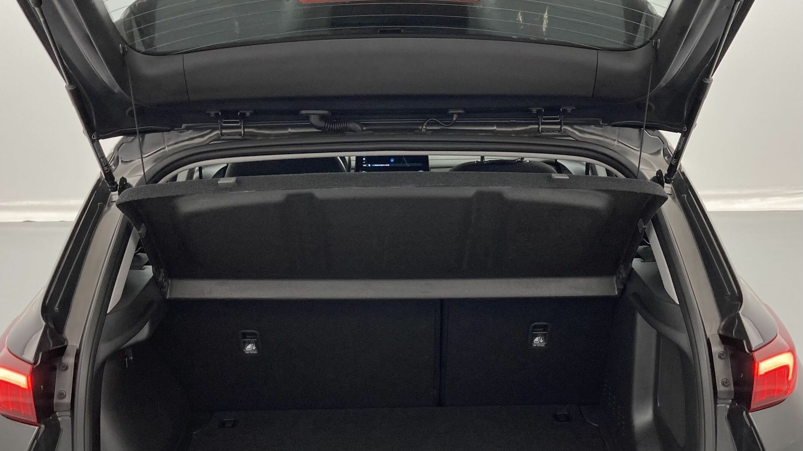 hyundai kona trend 1.0 T-GDI 120 2022 phantom black 24