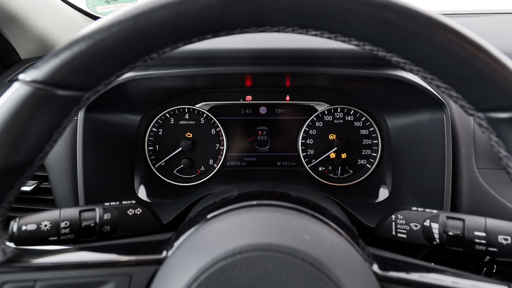 nissan qashqai acenta 1.3 DIG-T 140 MHEV 2022 silver metallic 15