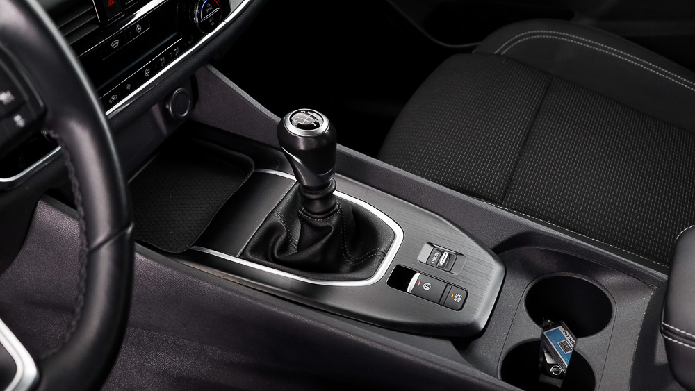 nissan qashqai acenta 1.3 DIG-T 140 MHEV 2022 silver metallic 19