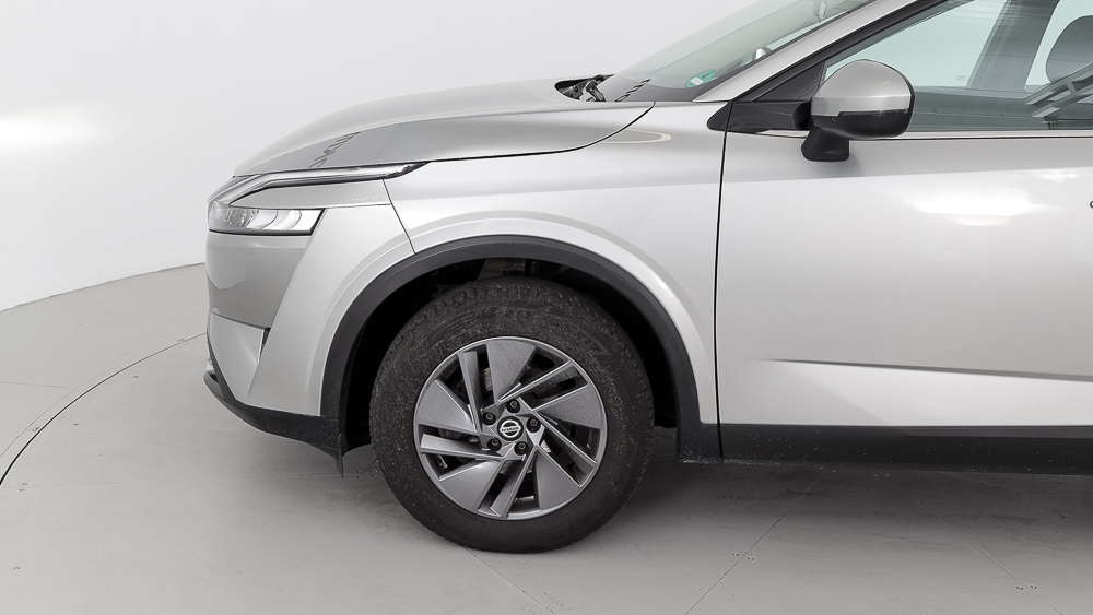 nissan qashqai acenta 1.3 DIG-T 140 MHEV 2022 silver metallic 24