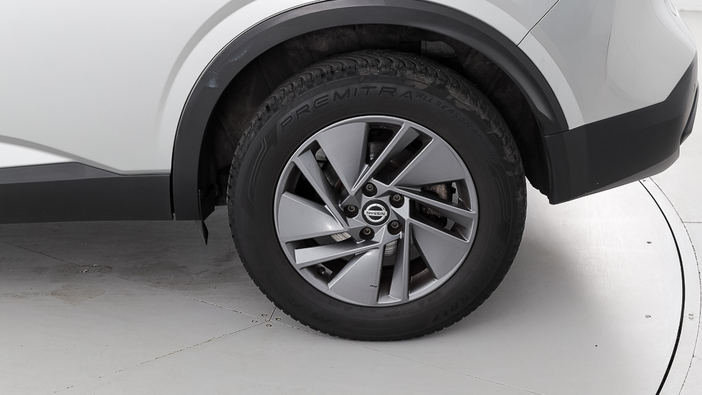 nissan qashqai acenta 1.3 DIG-T 140 MHEV 2022 silver metallic 25