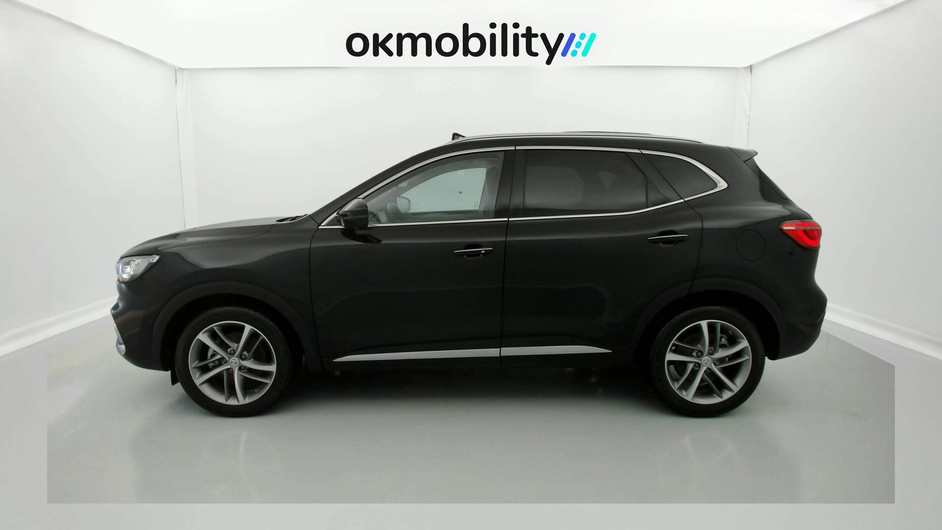 mg hs luxury 1.5 T-GDI 162 2023 pebble black 8