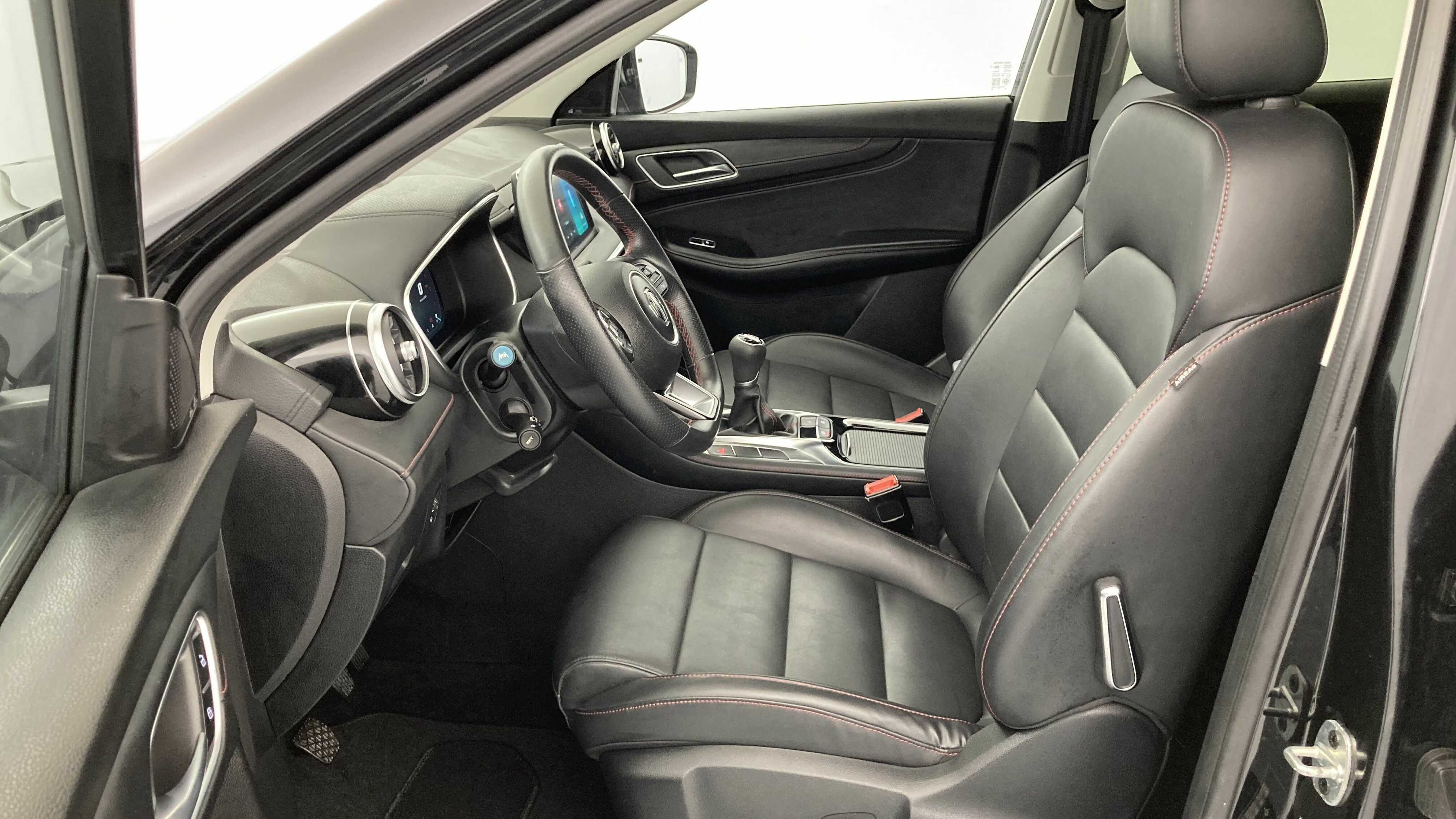 mg hs comfort 1.5 T-GDI 162 2023 pebble black - pbc 14