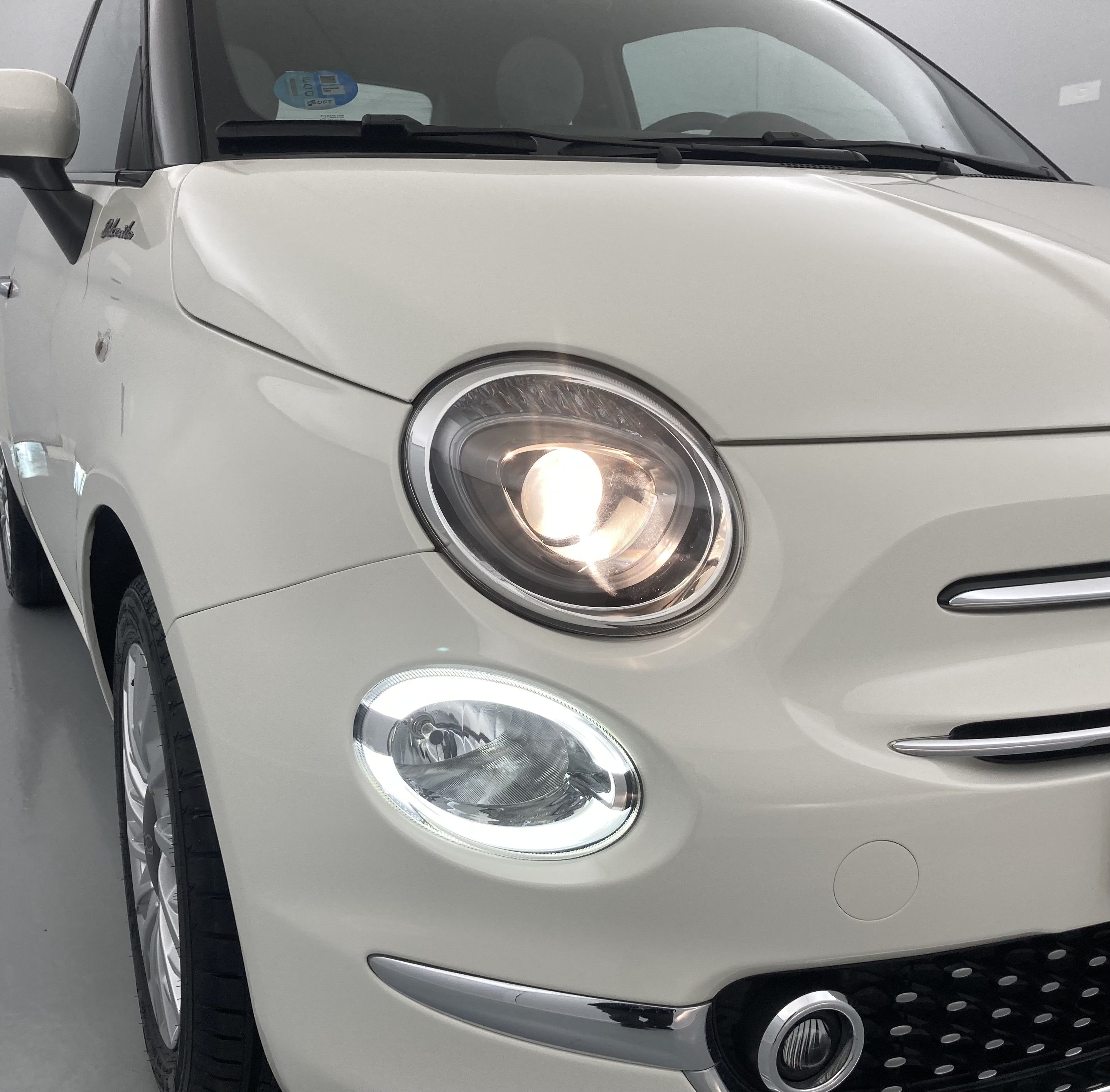 fiat 500 dolcevita 1.0 HYBRID 70 MHEV 2022 bicolor white/black 14