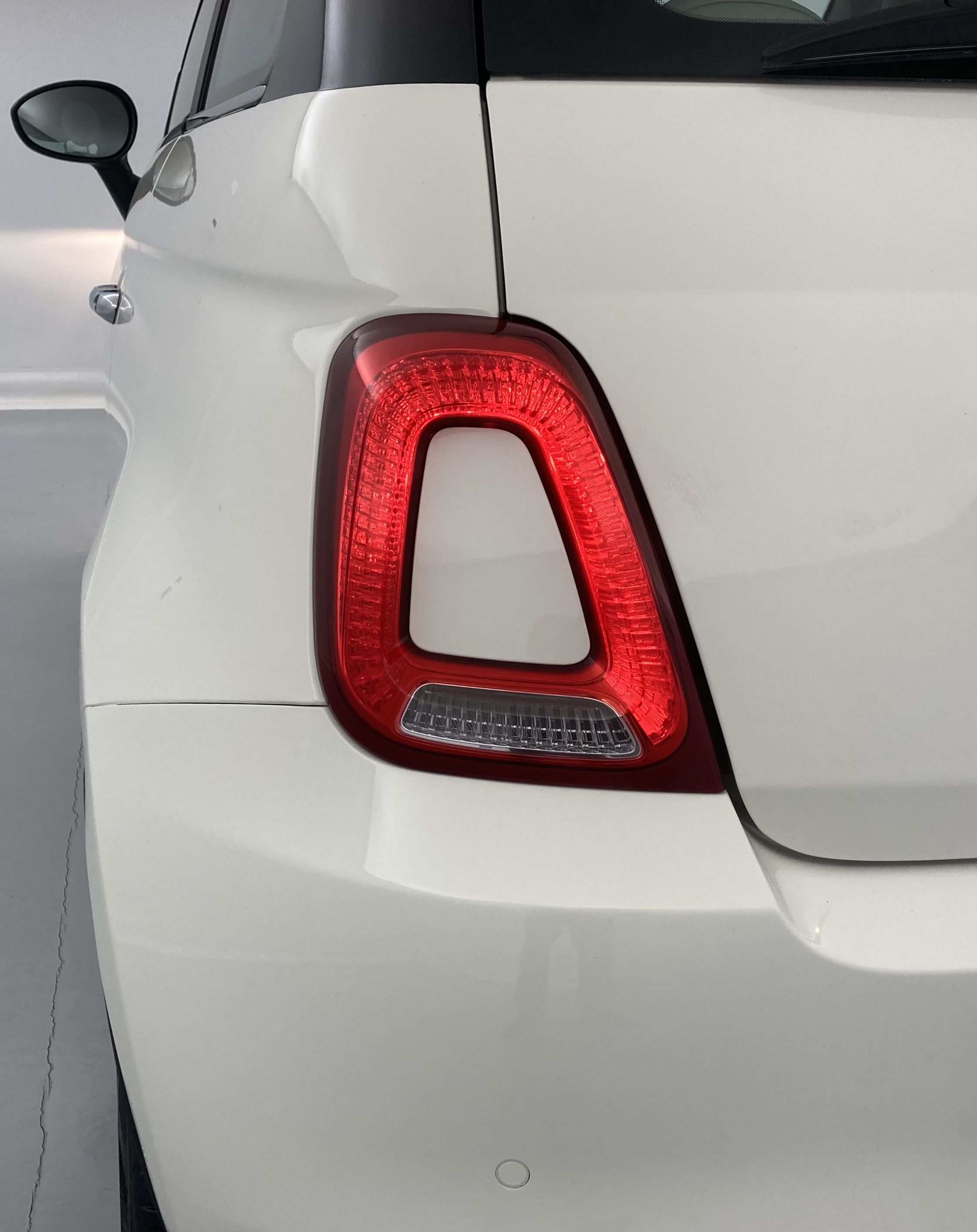 fiat 500 dolcevita 1.0 HYBRID 70 MHEV 2022 bicolor white/black 15