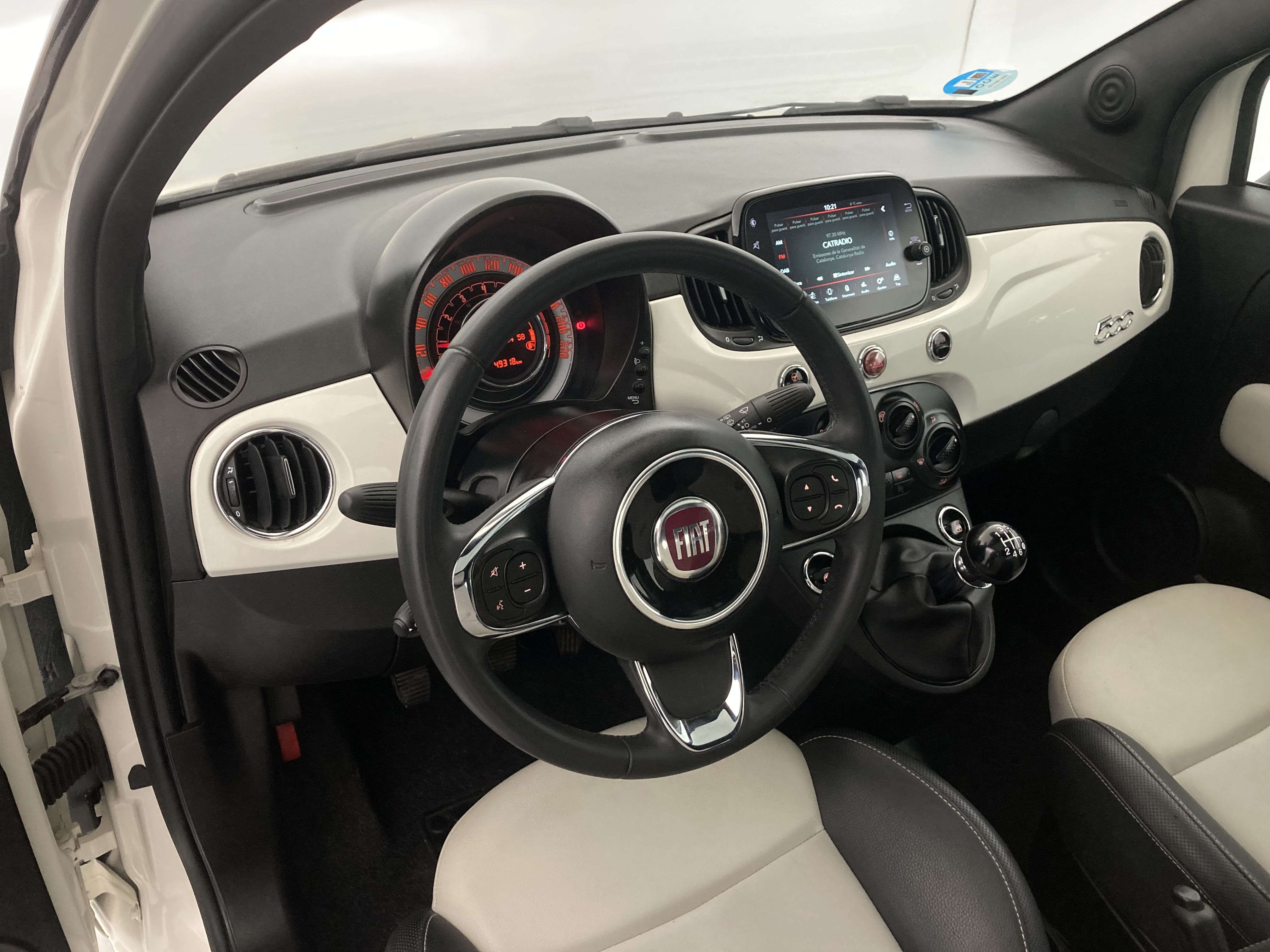 fiat 500 dolcevita 1.0 HYBRID 70 MHEV 2022 bicolor white/black 18