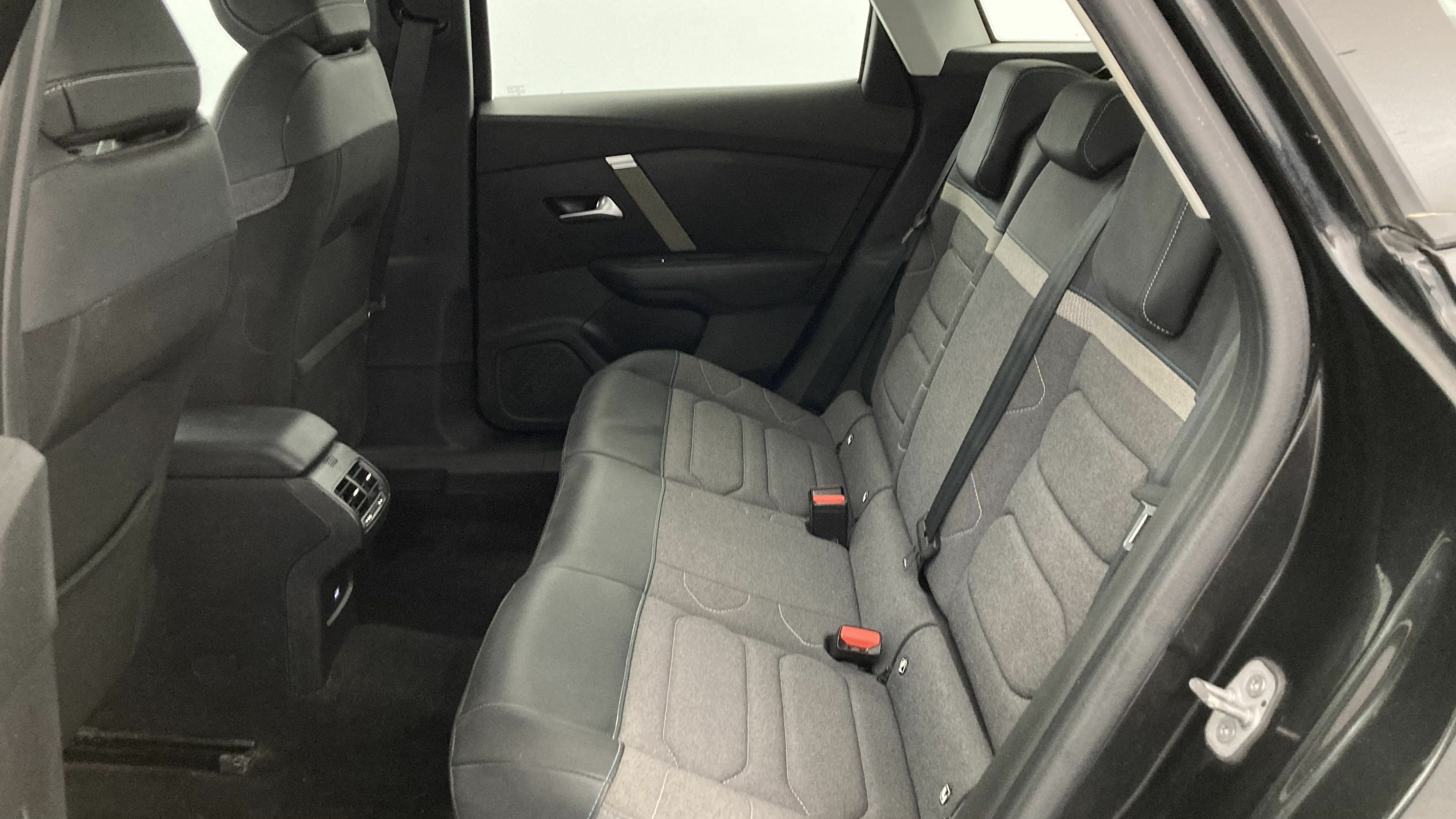 citroen c4 feel pack 1.2 PURETECH 130 2023 negro perla nera 21