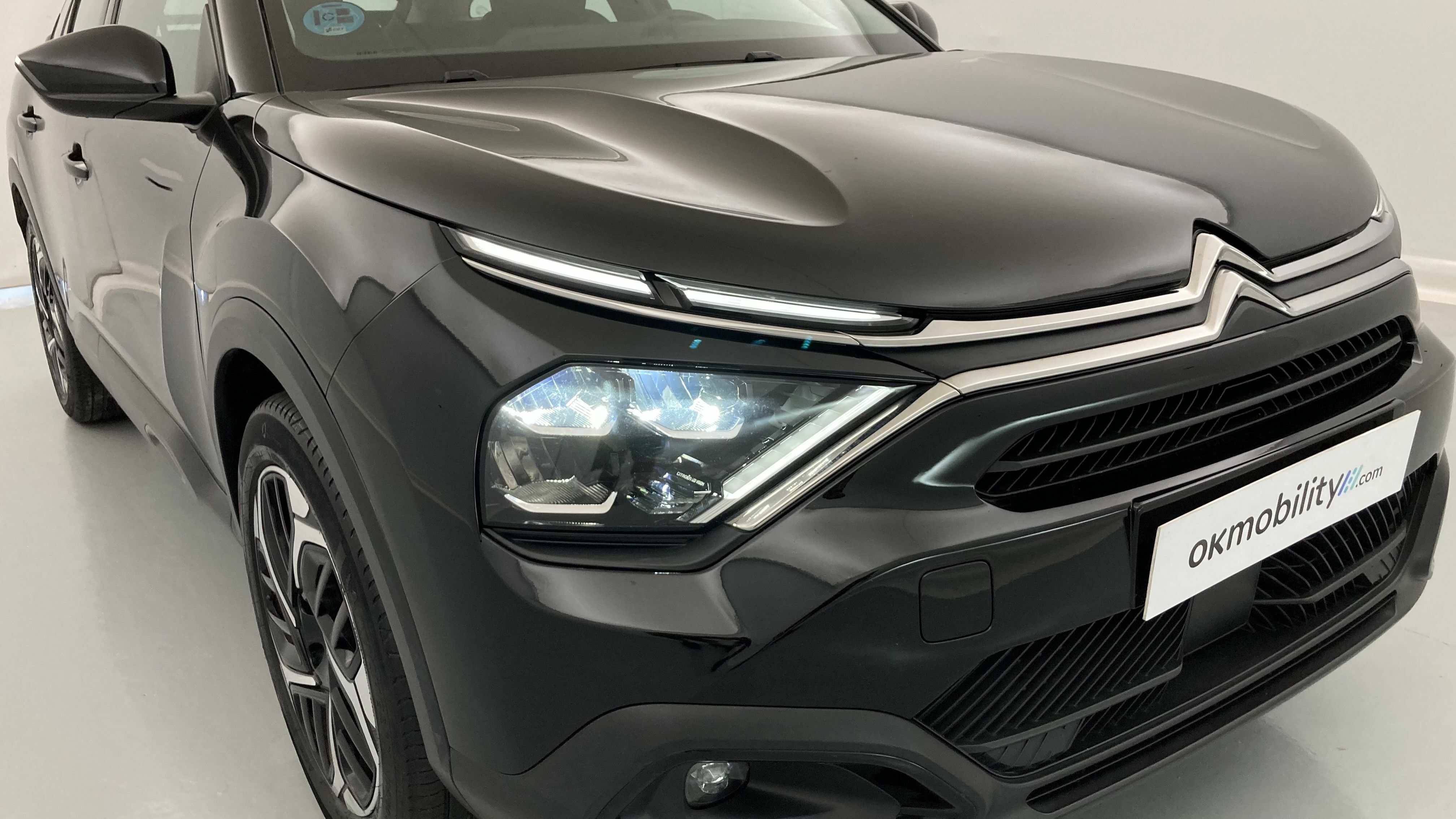 citroen c4 feel pack 1.2 PURETECH 130 2023 negro perla nera 29