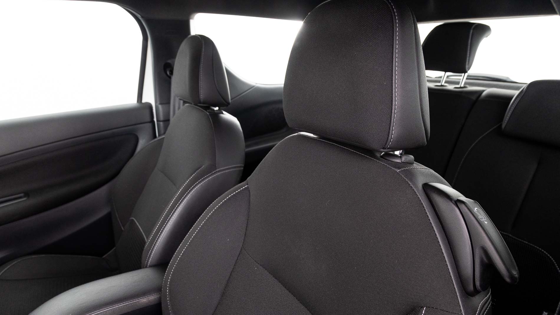 ds ds3 desir 1.2 80 2017 blanco 21