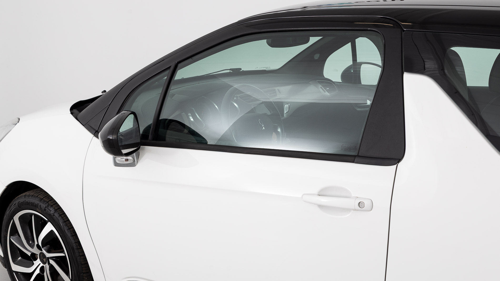 ds ds3 desir 1.2 80 2017 blanco 34