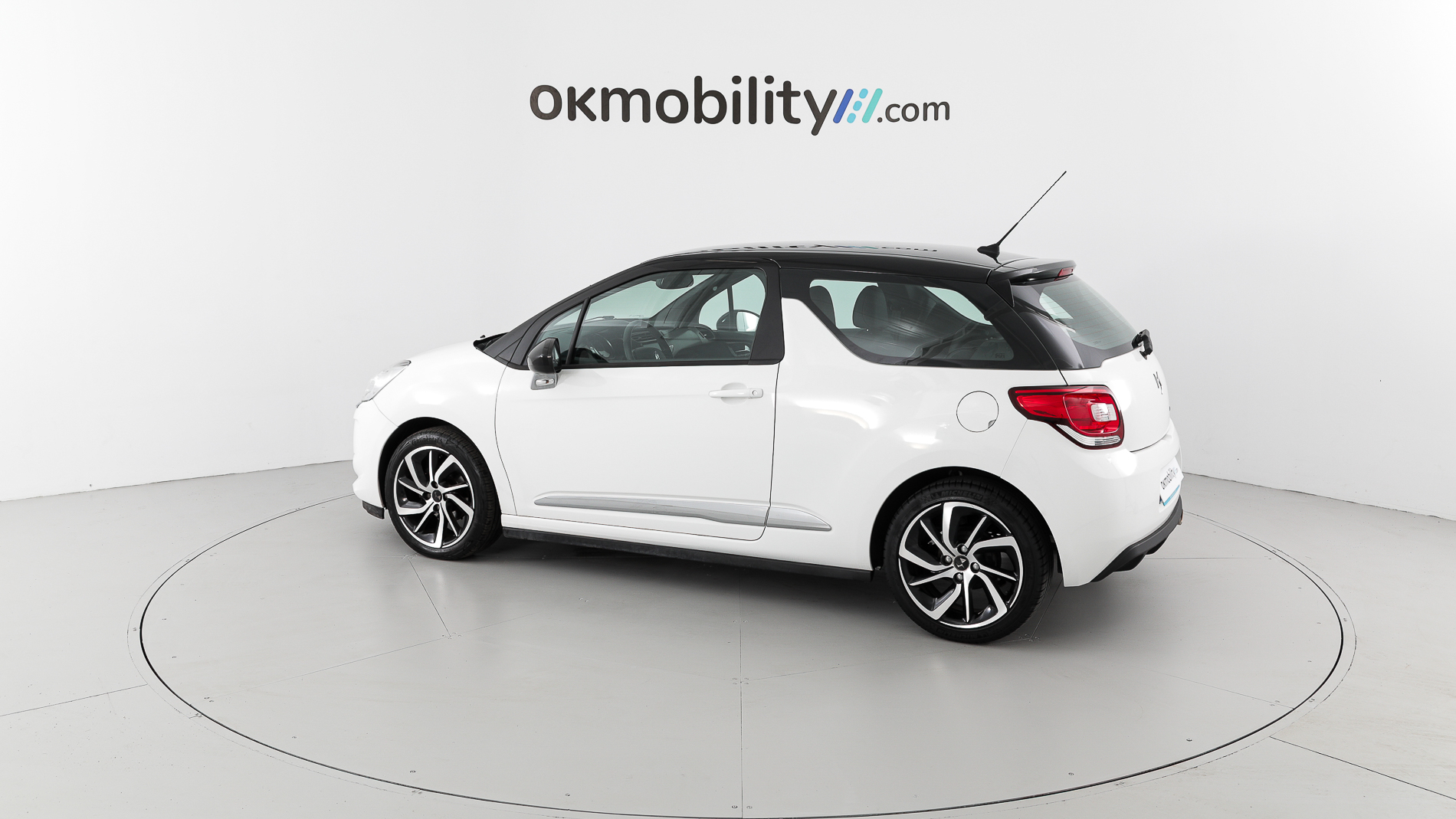 ds ds3 desir 1.2 80 2017 blanco 9