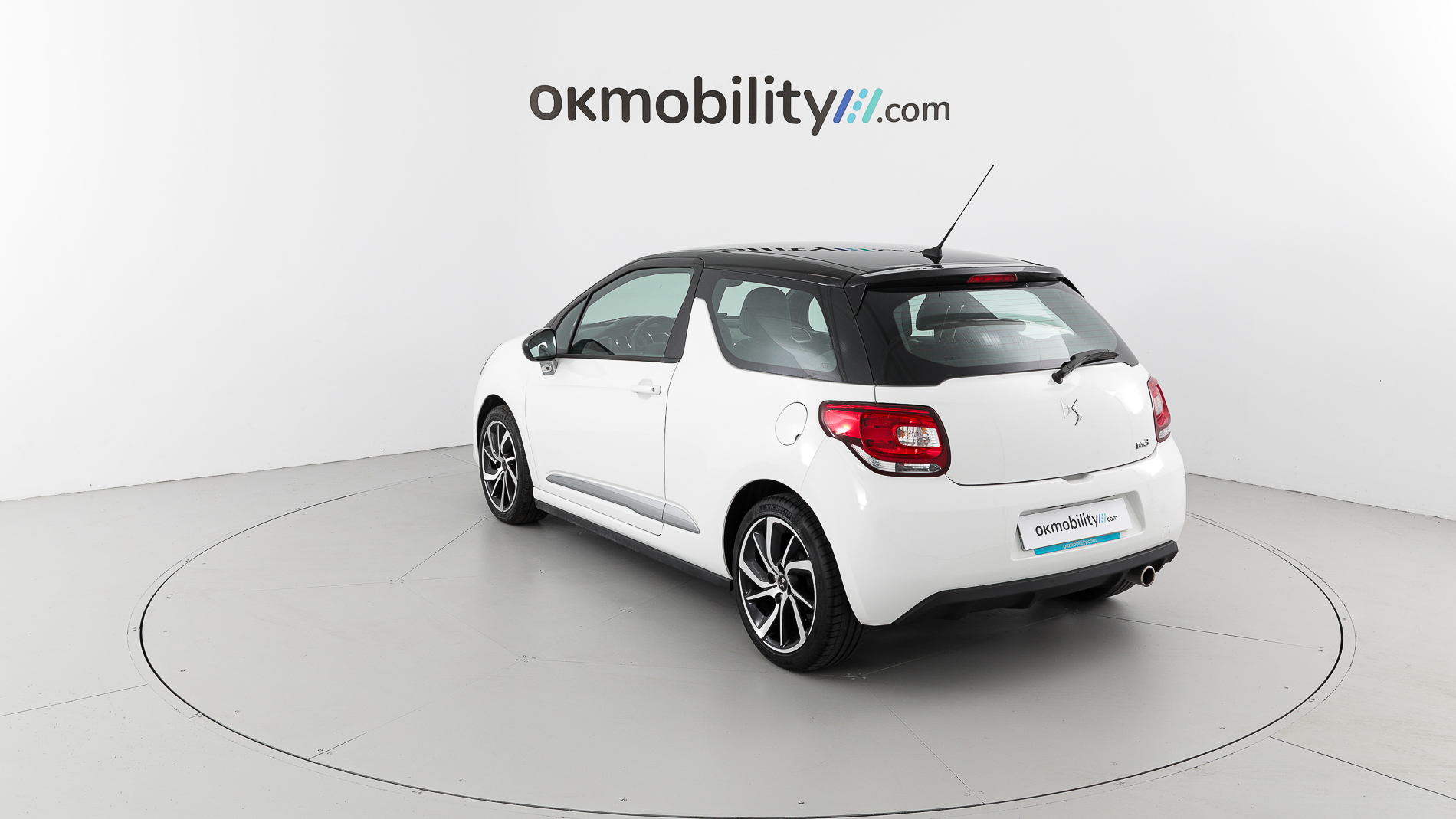 ds ds3 desir 1.2 80 2017 blanco 10