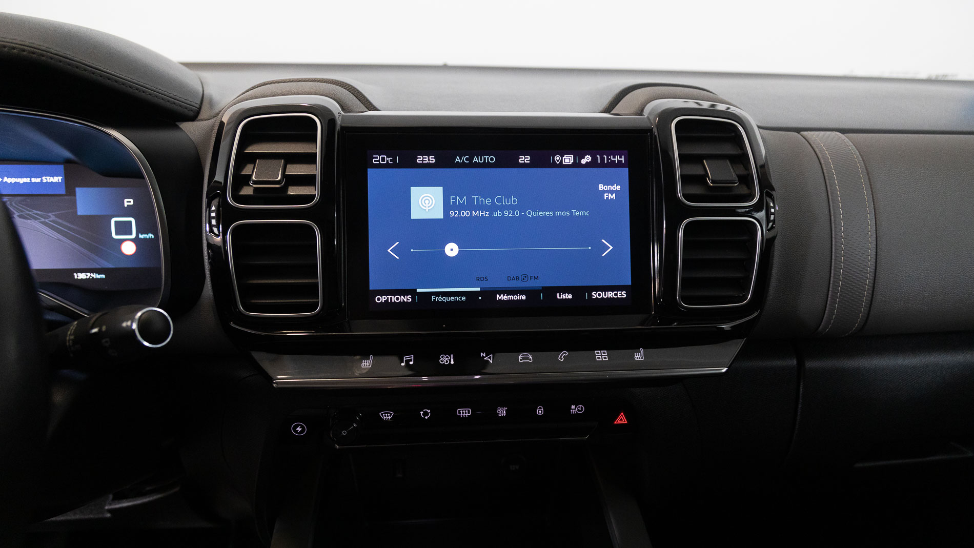 citroen c5 aircross shine 1.6 PURETECH HYBRID 225 E-EAT 2022 gris acier / negro 17