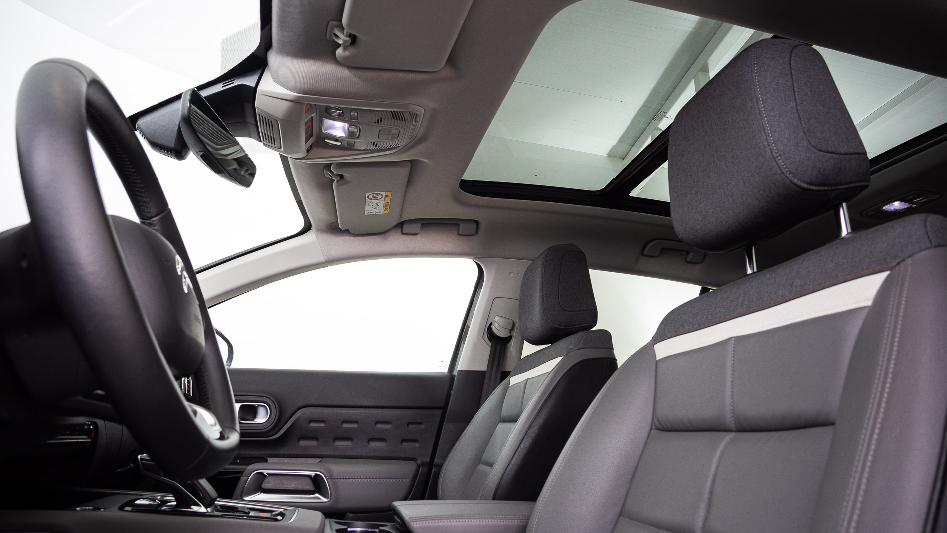 citroen c5 aircross shine 1.6 PURETECH HYBRID 225 E-EAT 2022 gris acier / negro 22