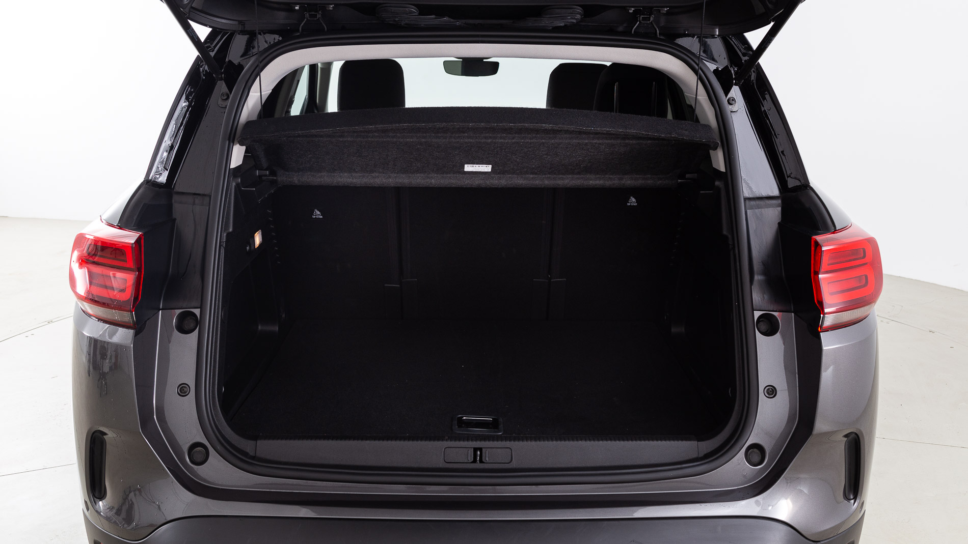 citroen c5 aircross shine 1.6 PURETECH HYBRID 225 E-EAT 2022 gris acier / negro 29