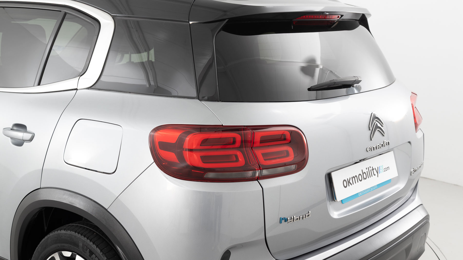 citroen c5 aircross shine 1.6 PURETECH HYBRID 225 E-EAT 2022 gris acier / negro 39