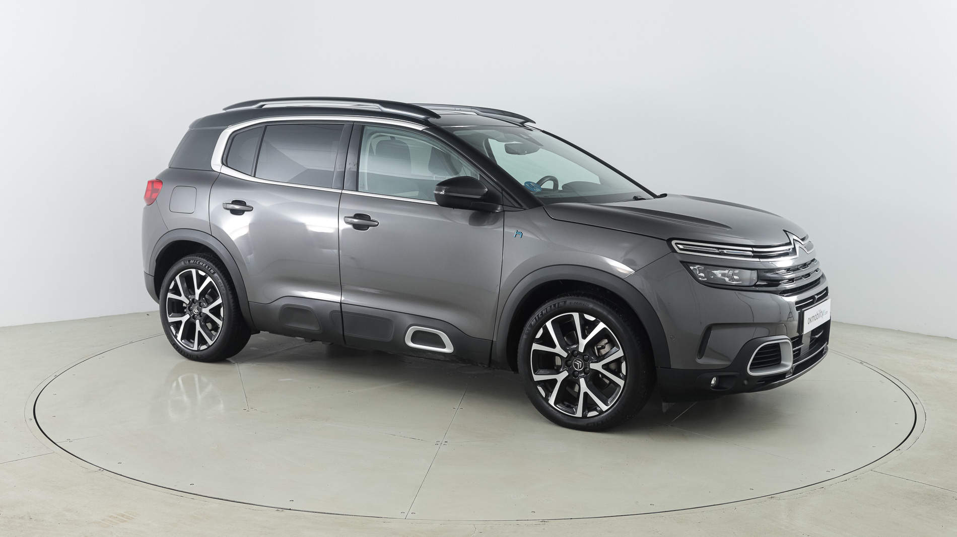 citroen c5 aircross shine 1.6 PURETECH HYBRID 225 E-EAT 2022 gris acier / negro 2