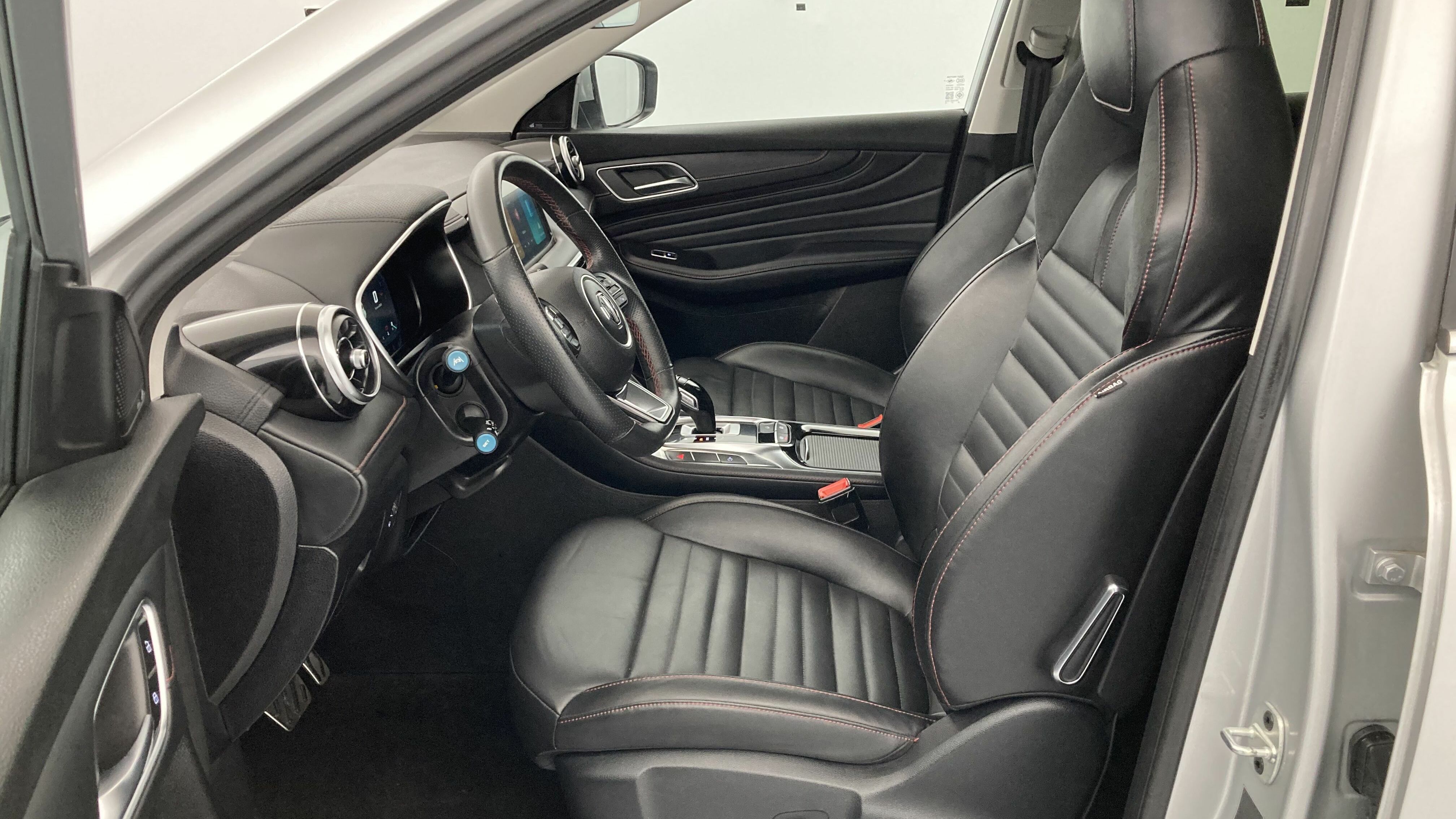 mg hs luxury 1.5 T-GDI 162 AT 2023 medal silver - ssa 14