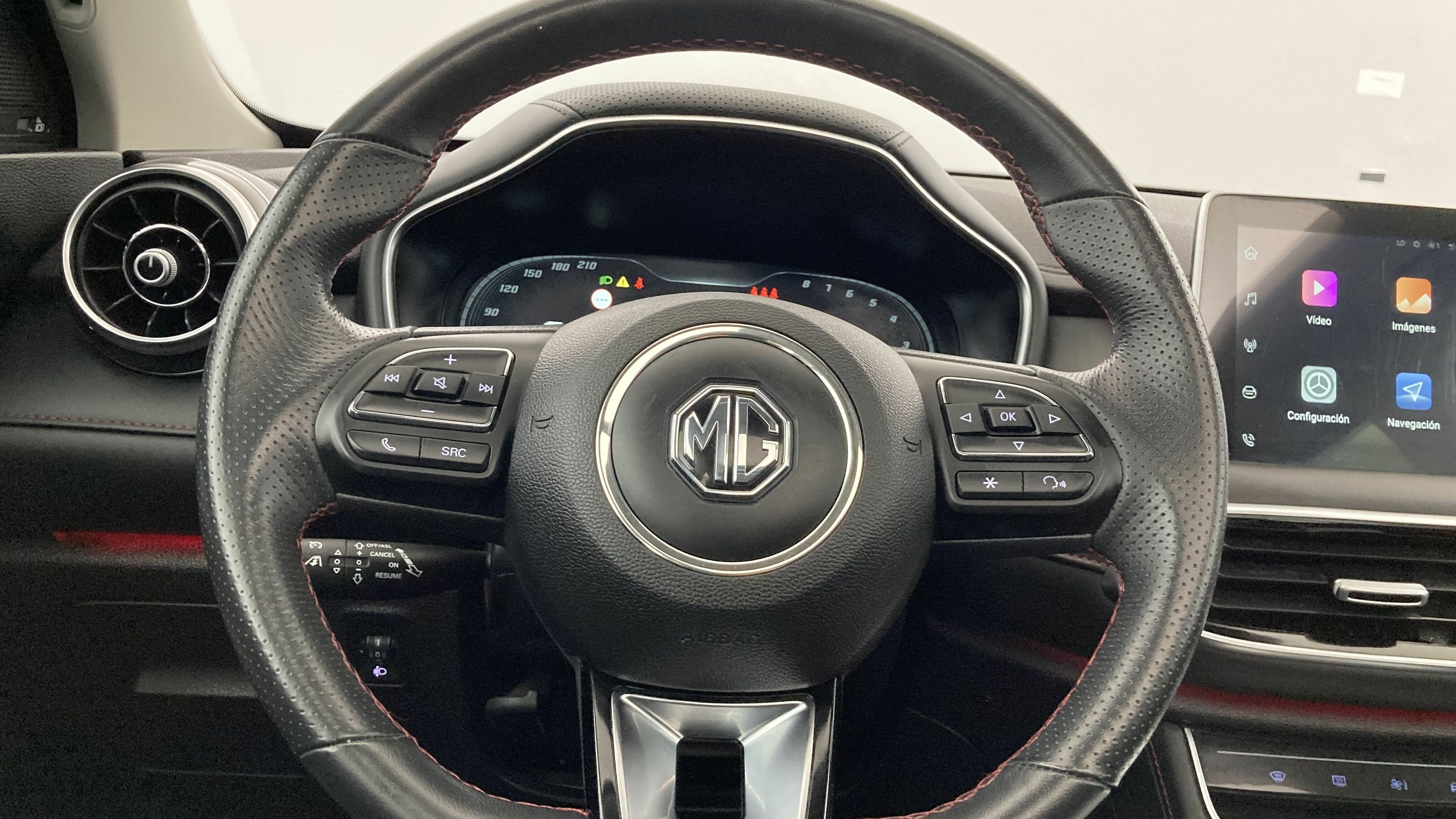 mg hs luxury 1.5 T-GDI 162 AT 2023 medal silver - ssa 17