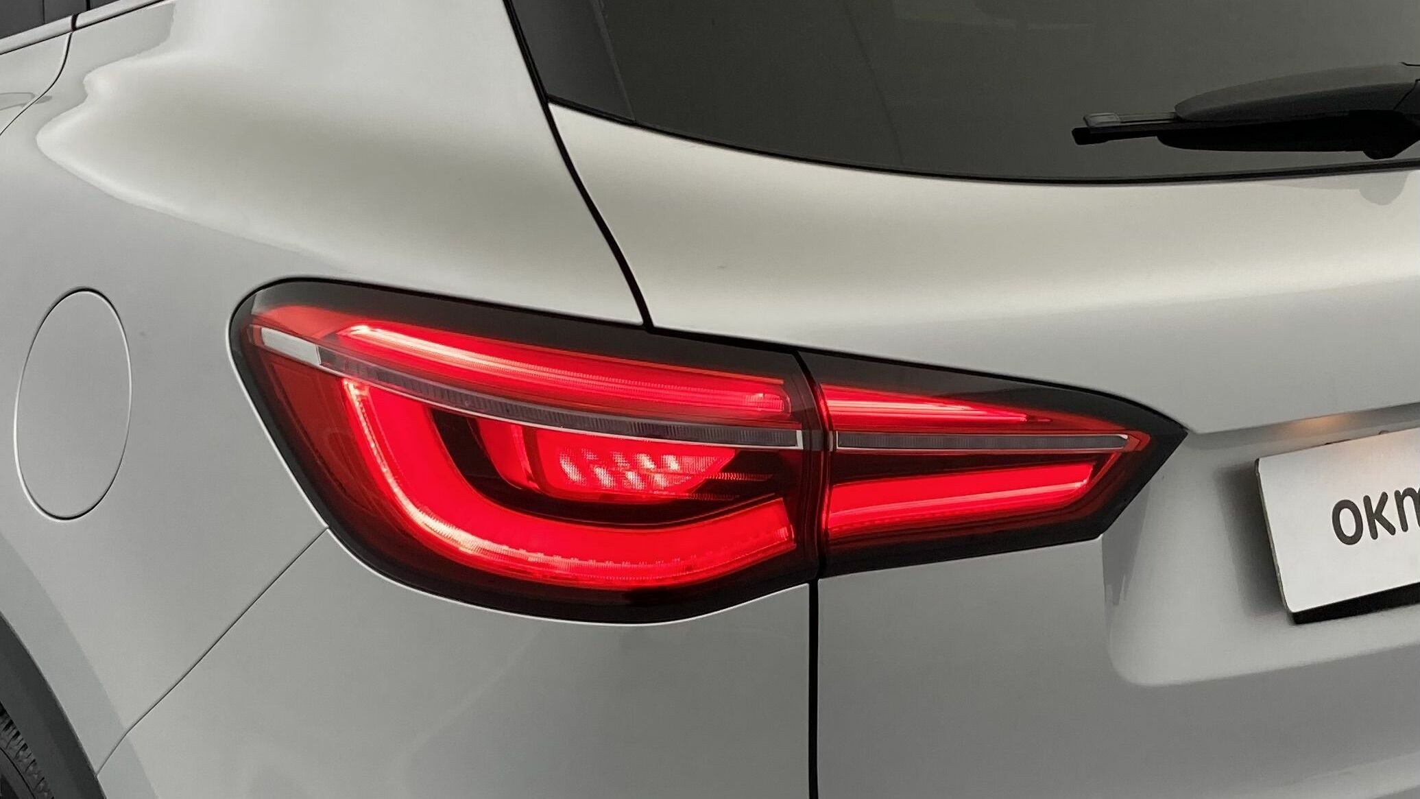 mg hs luxury 1.5 T-GDI 162 AT 2023 medal silver - ssa 30