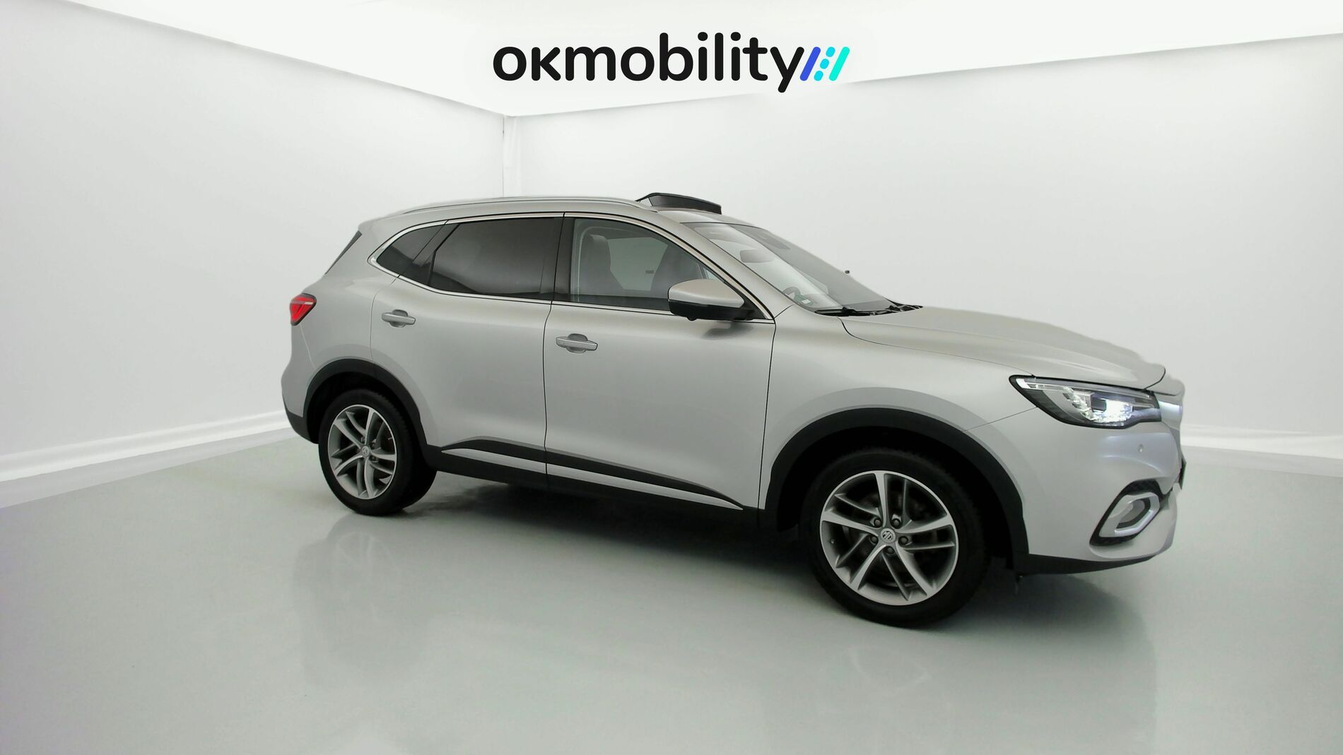 mg hs luxury 1.5 T-GDI 162 AT 2023 medal silver - ssa 2