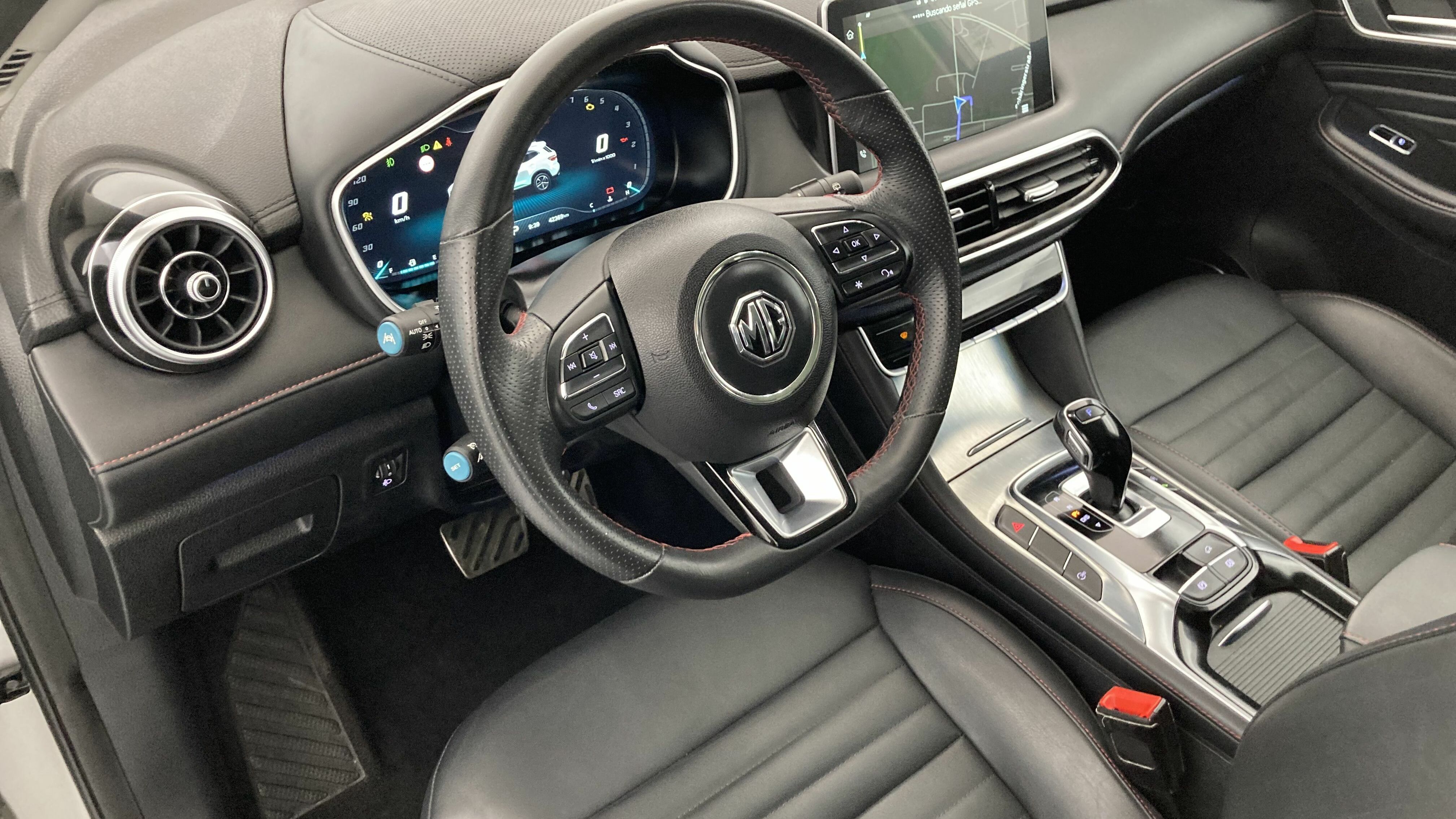 mg hs luxury 1.5 T-GDI 162 AT 2023 medal silver - ssa 15