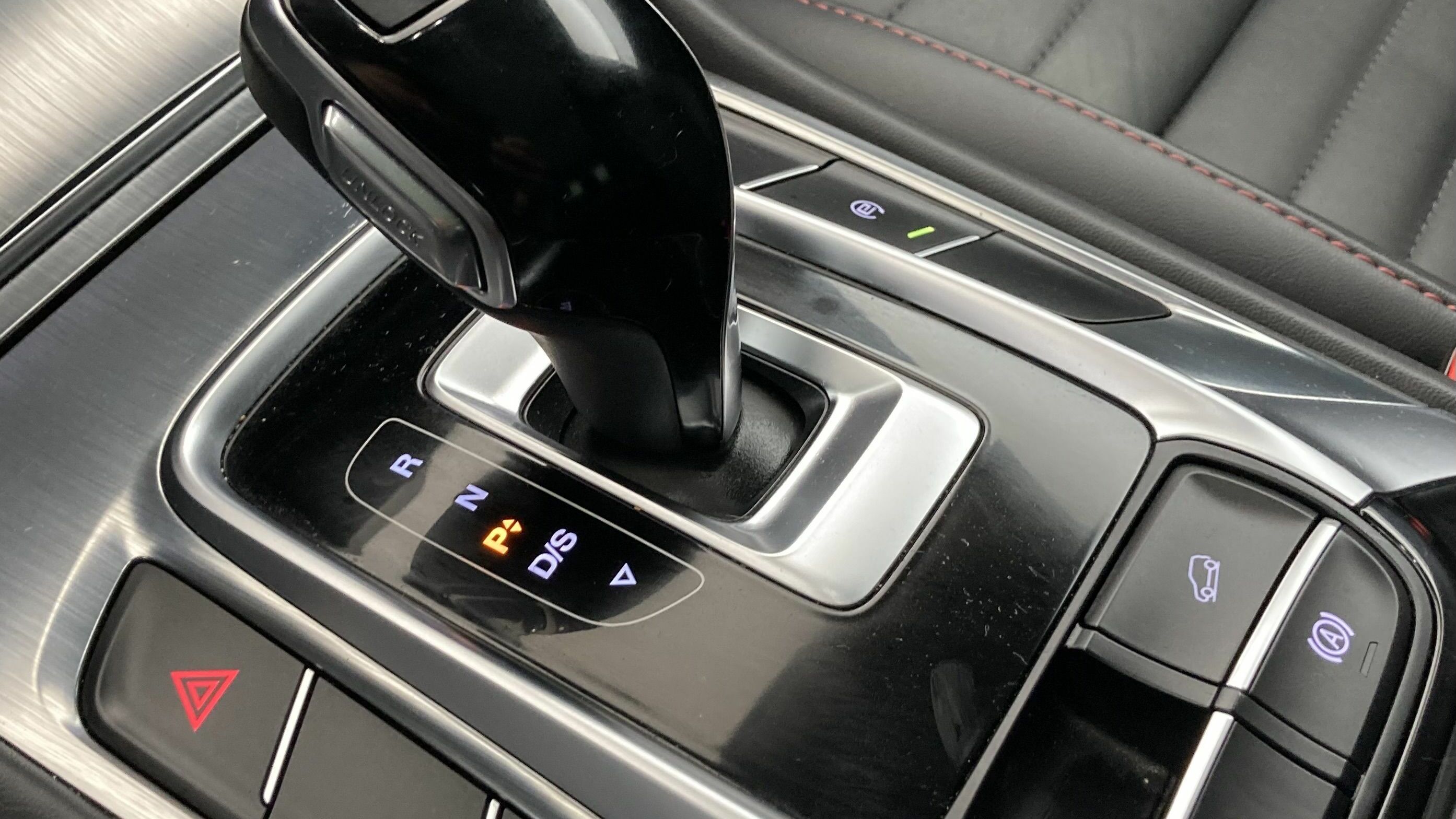 mg hs luxury 1.5 T-GDI 162 AT 2023 medal silver - ssa 20