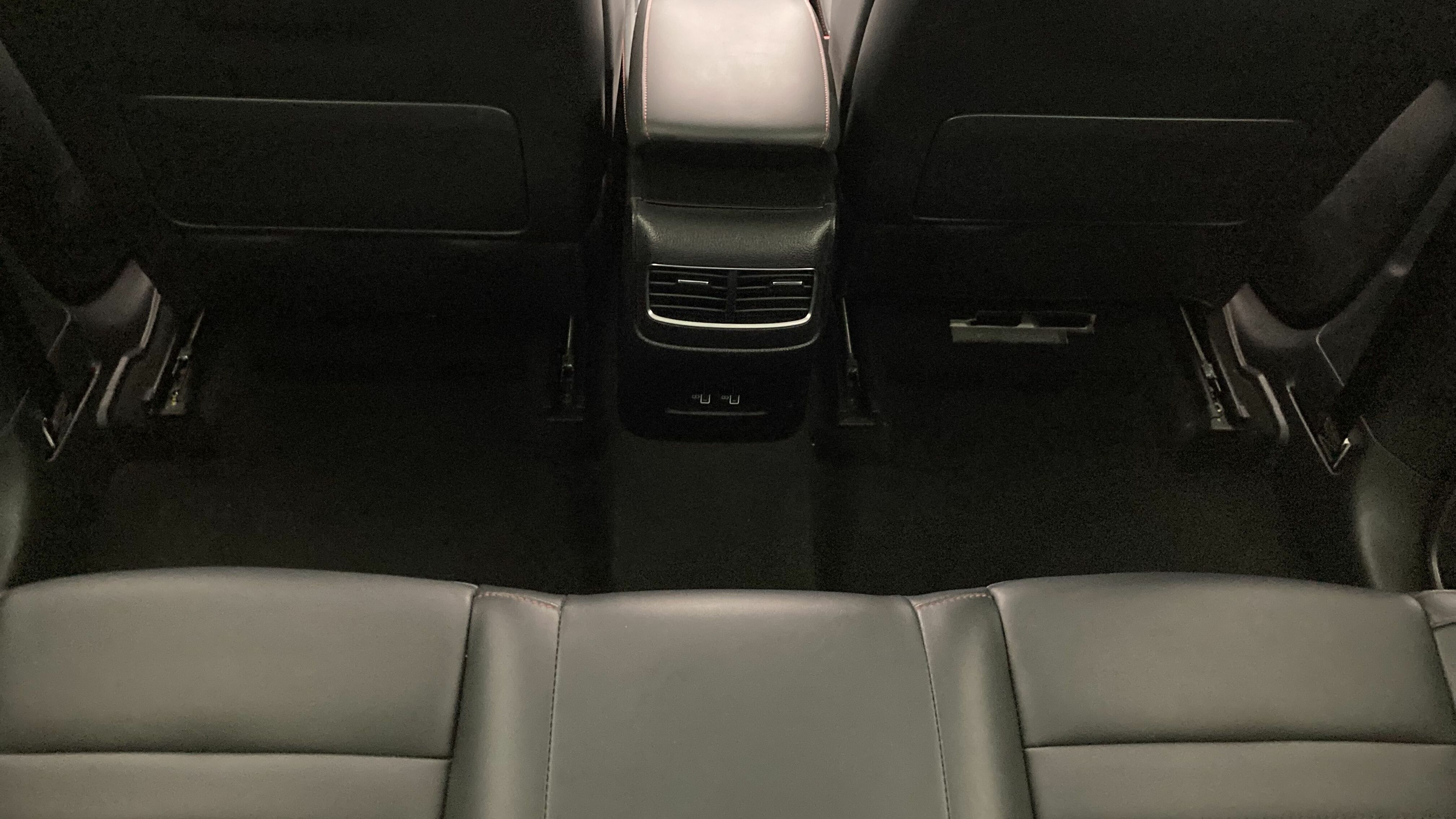 mg hs luxury 1.5 T-GDI 162 AT 2023 medal silver - ssa 22