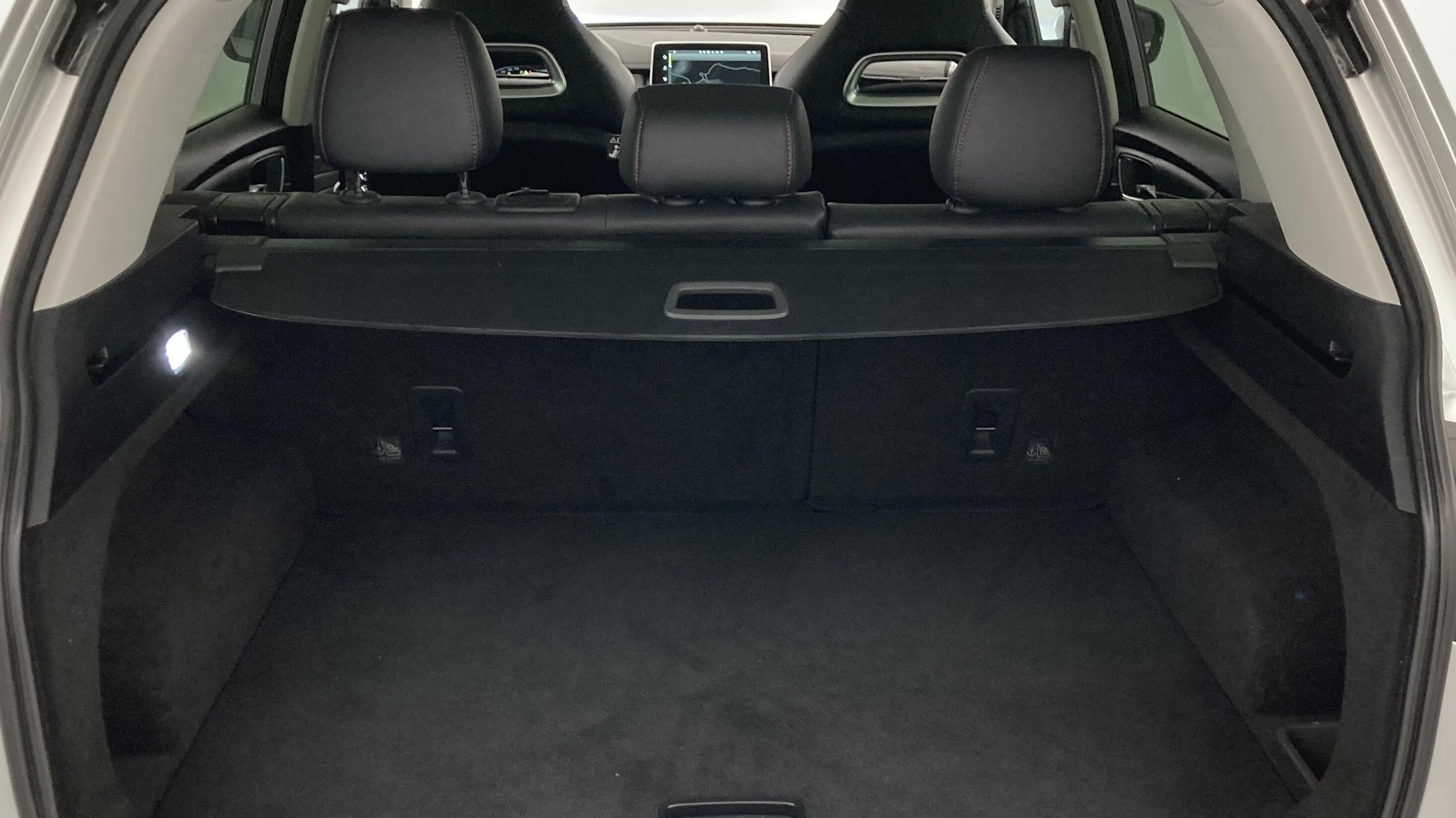 mg hs luxury 1.5 T-GDI 162 AT 2023 medal silver - ssa 24