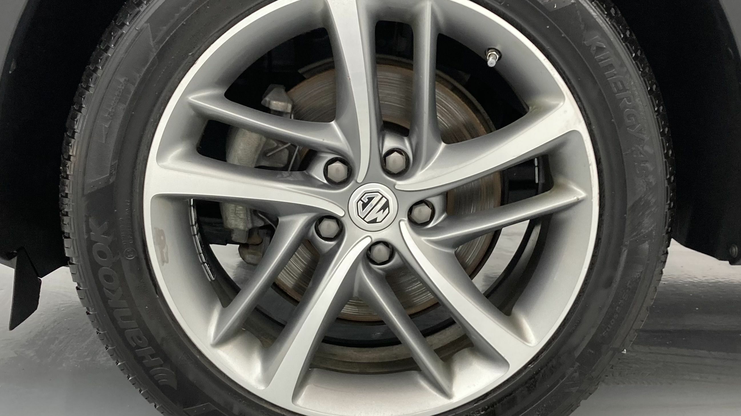 mg hs luxury 1.5 T-GDI 162 AT 2023 medal silver - ssa 27