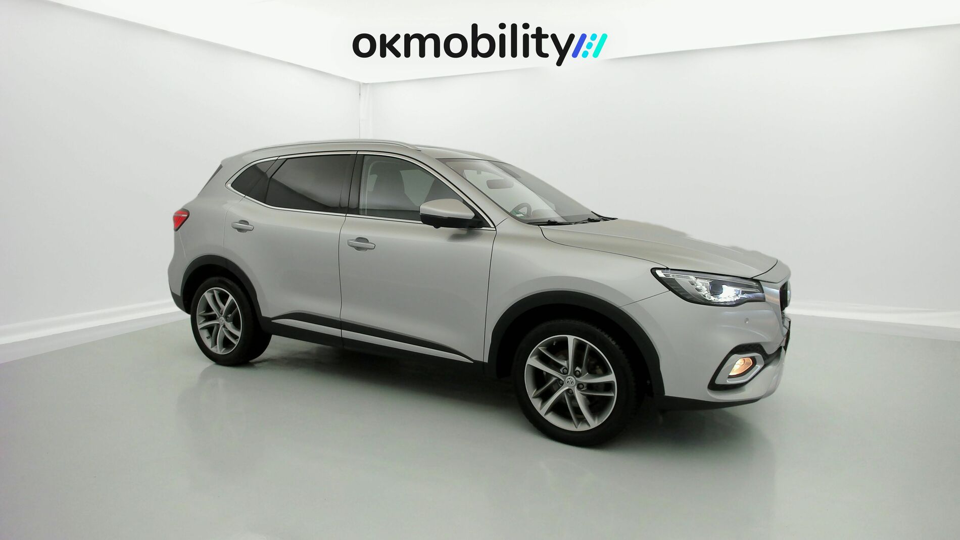 mg hs luxury 1.5 T-GDI 162 AT 2023 medal silver - ssa 2