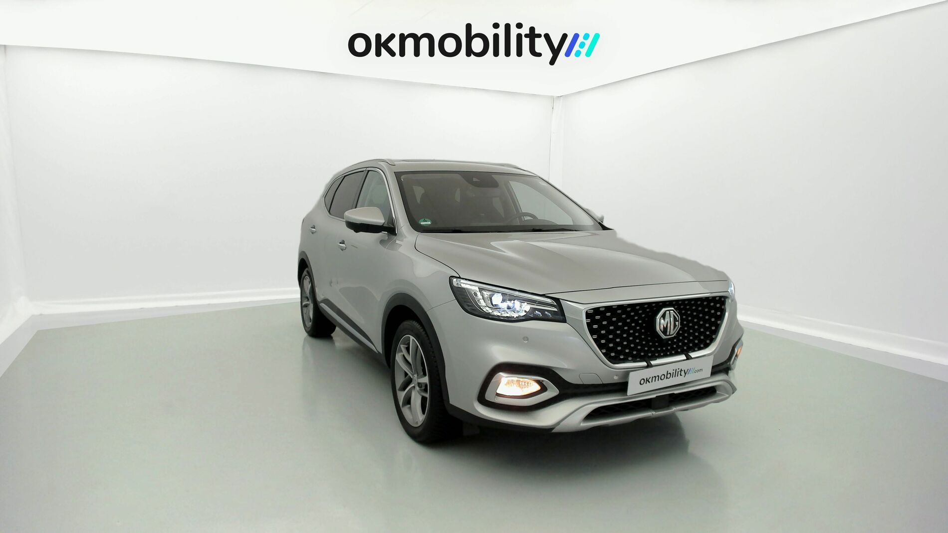 mg hs luxury 1.5 T-GDI 162 AT 2023 medal silver - ssa 3