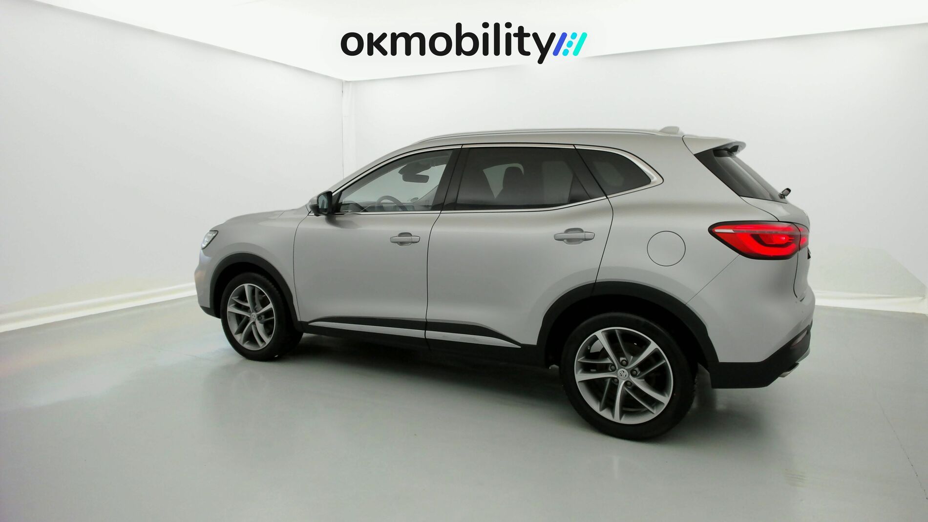 mg hs luxury 1.5 T-GDI 162 AT 2023 medal silver - ssa 8